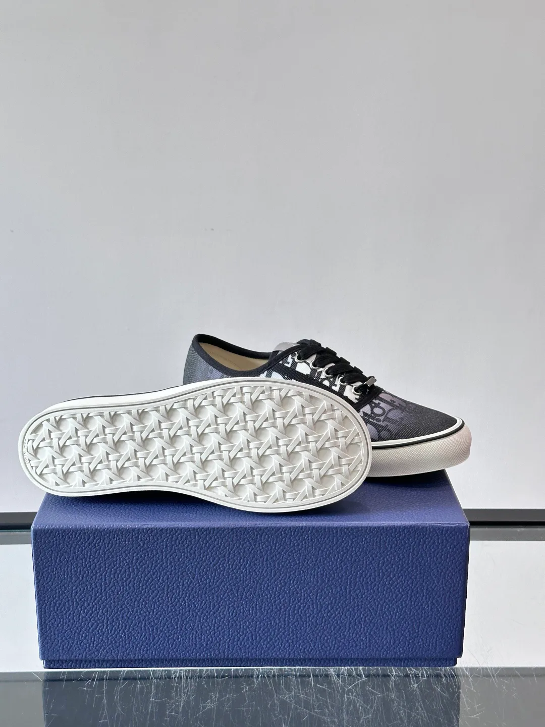 Women's Sneakers CHRISTIAN DIOR 17649813