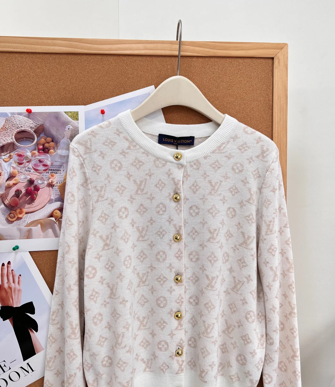 Women's Jumpers And Sweaters LOUIS VUITTON 18030950