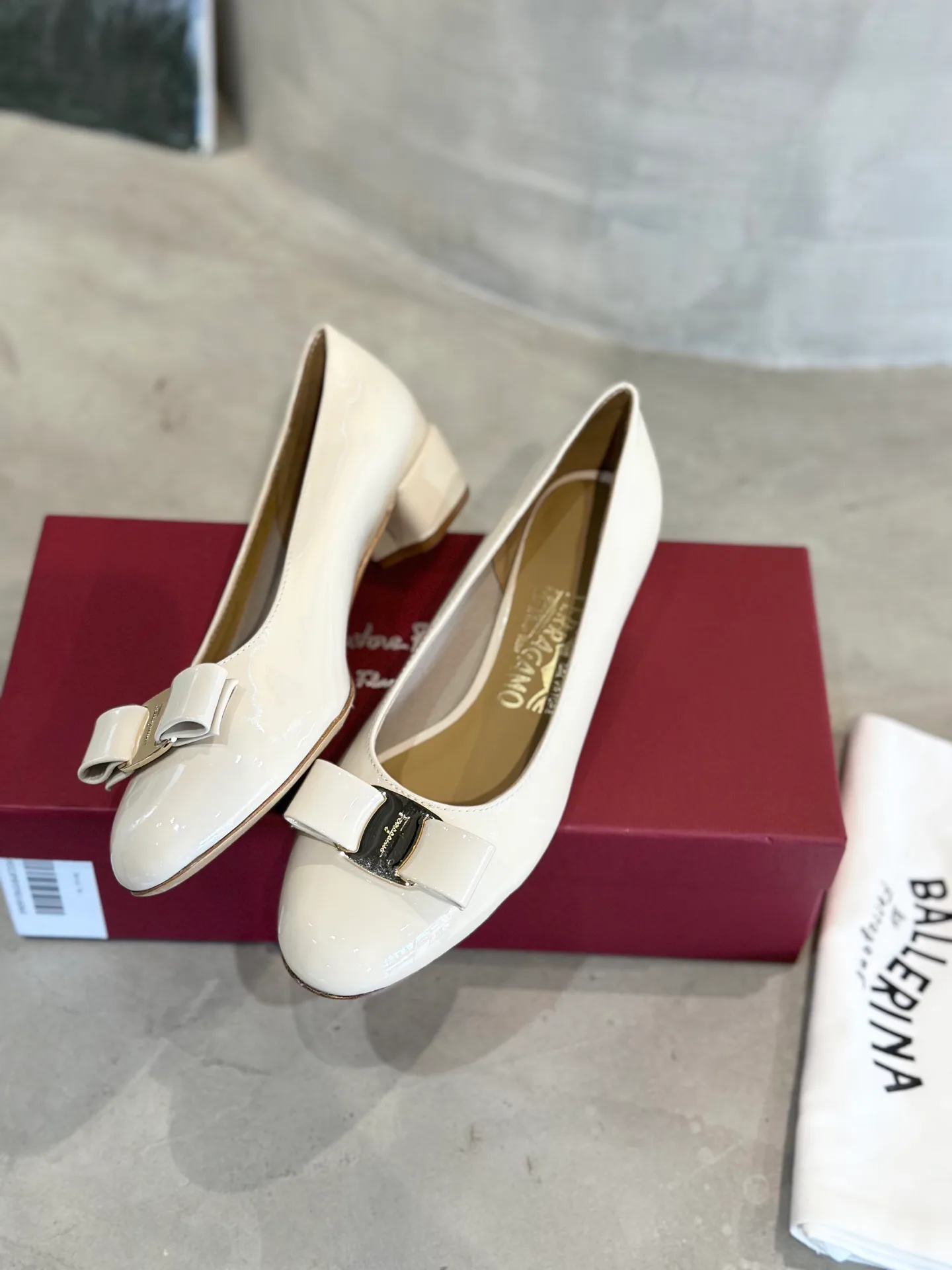 Women's Heels SALVATORE FERRAGAMO 18340703