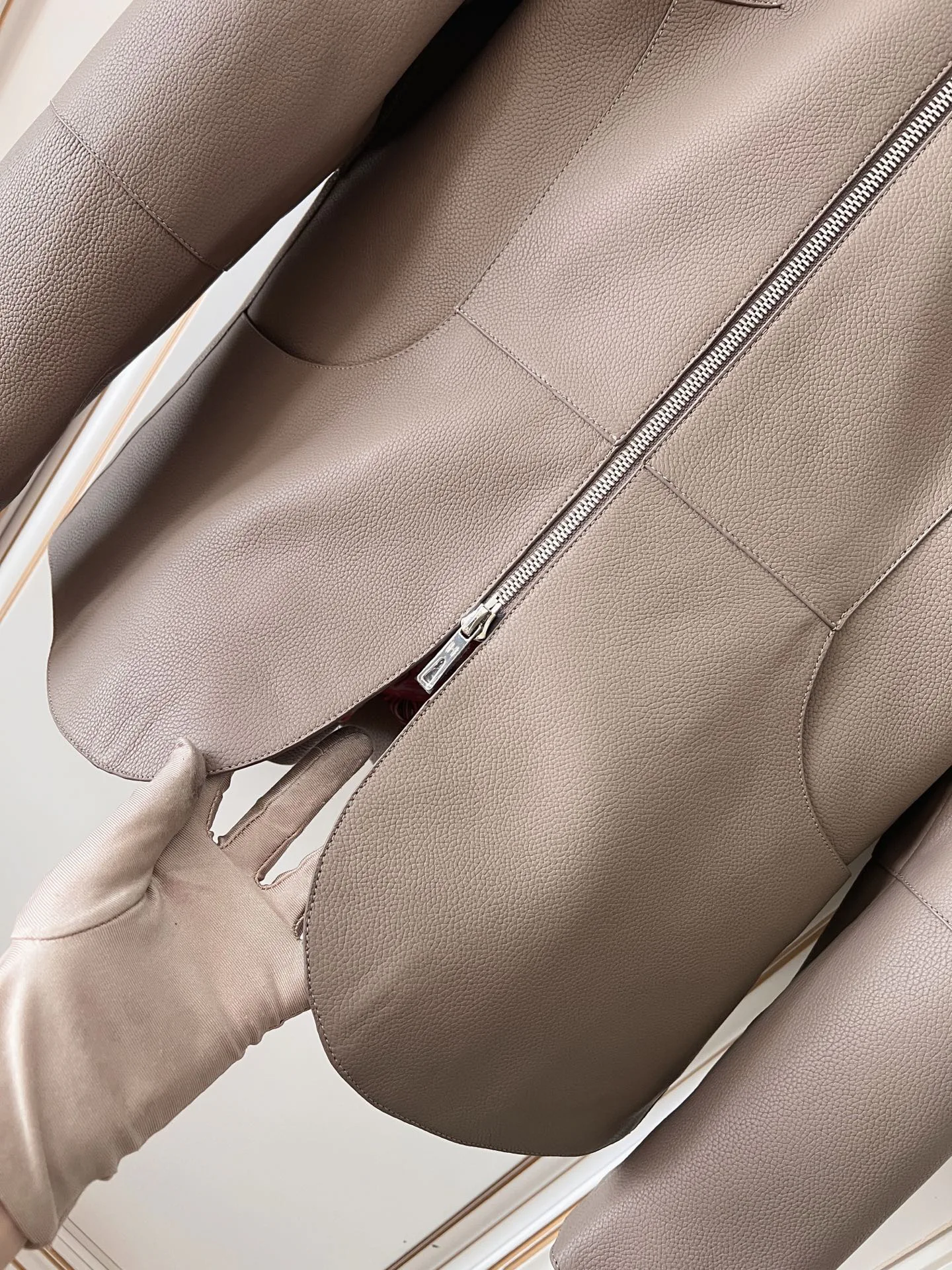 Women's Leather Jackets And Sheepskin Coats HERMES 18017096