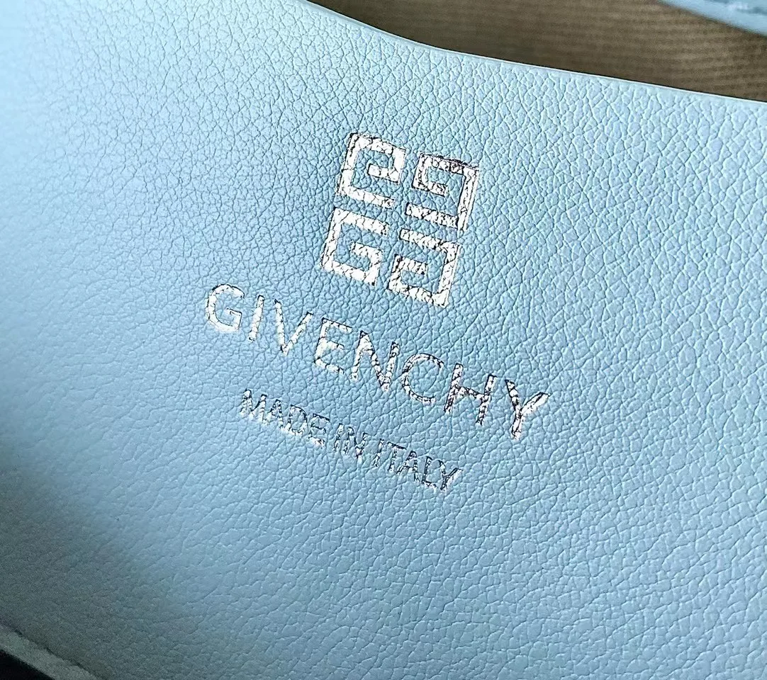 Women's Classic Handbags GIVENCHY 18452603