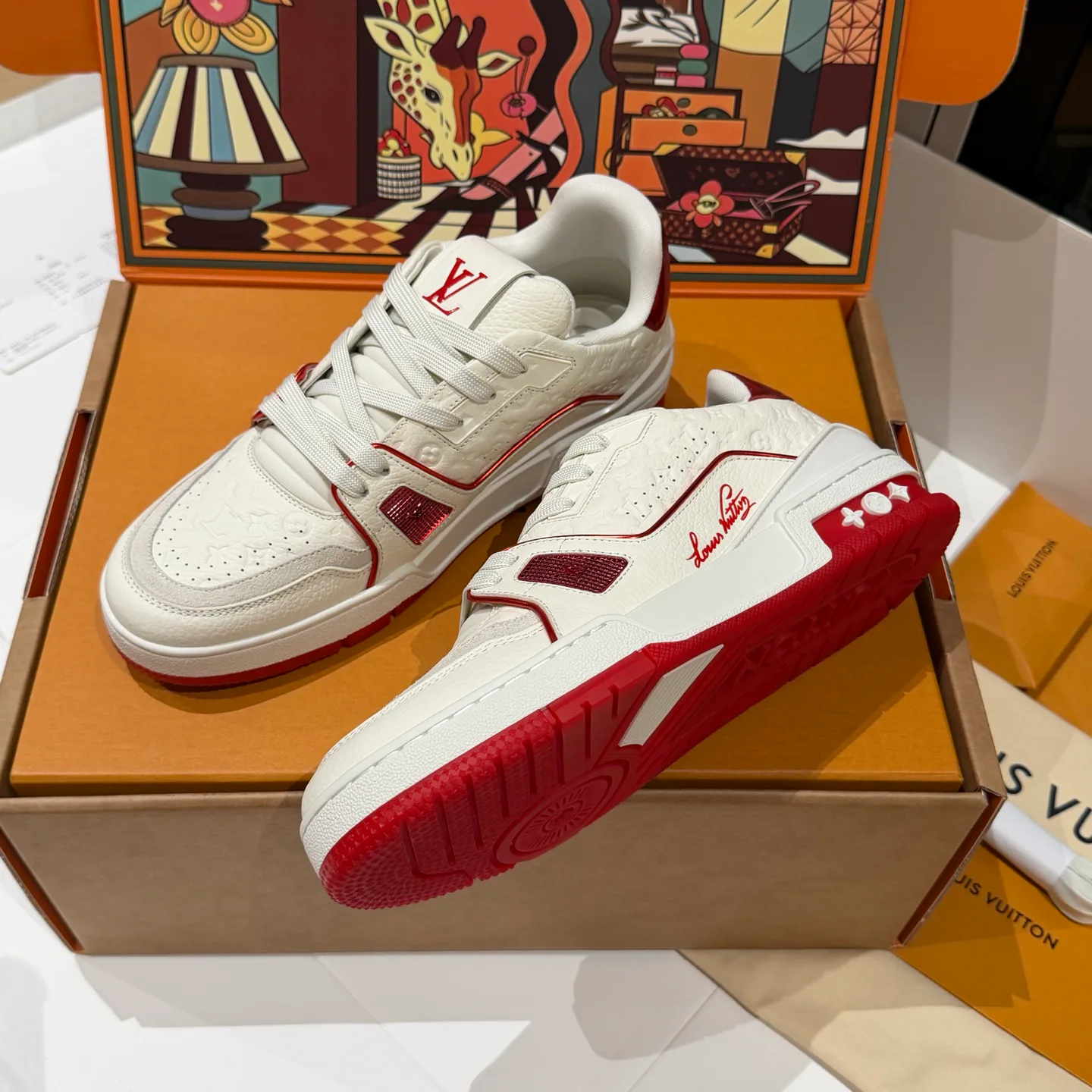 Men's Sneakers LOUIS VUITTON 18121552