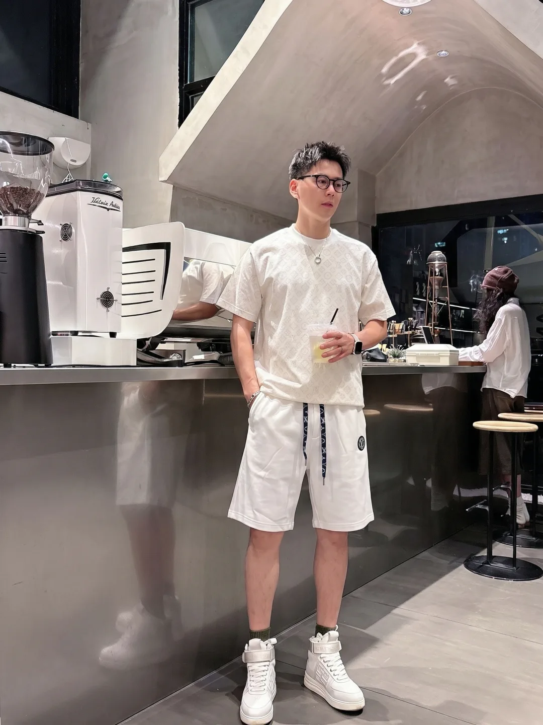 Men's Shorts LOUIS VUITTON 18246590