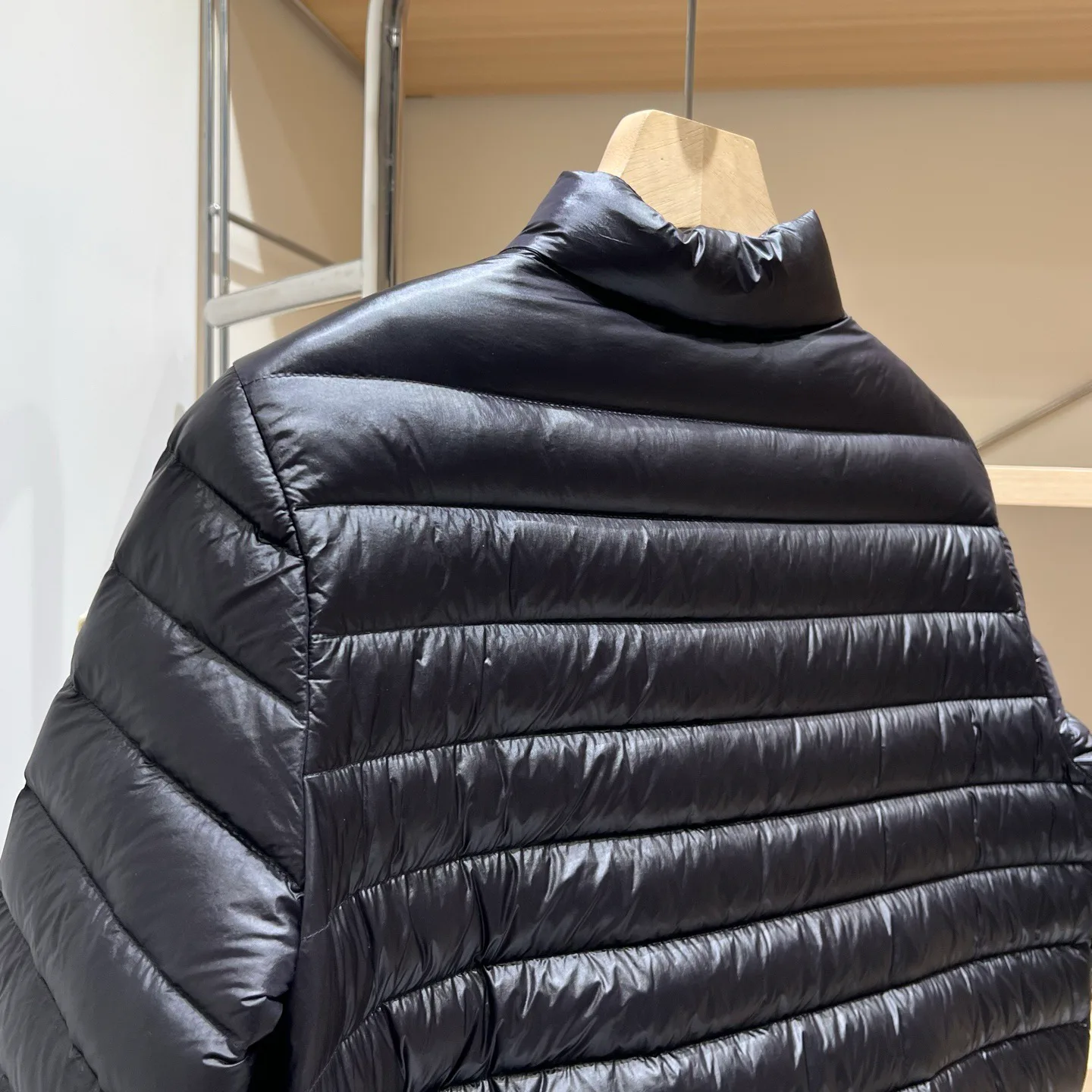 Women's Jackets And Down Jackets MONCLER 17812072