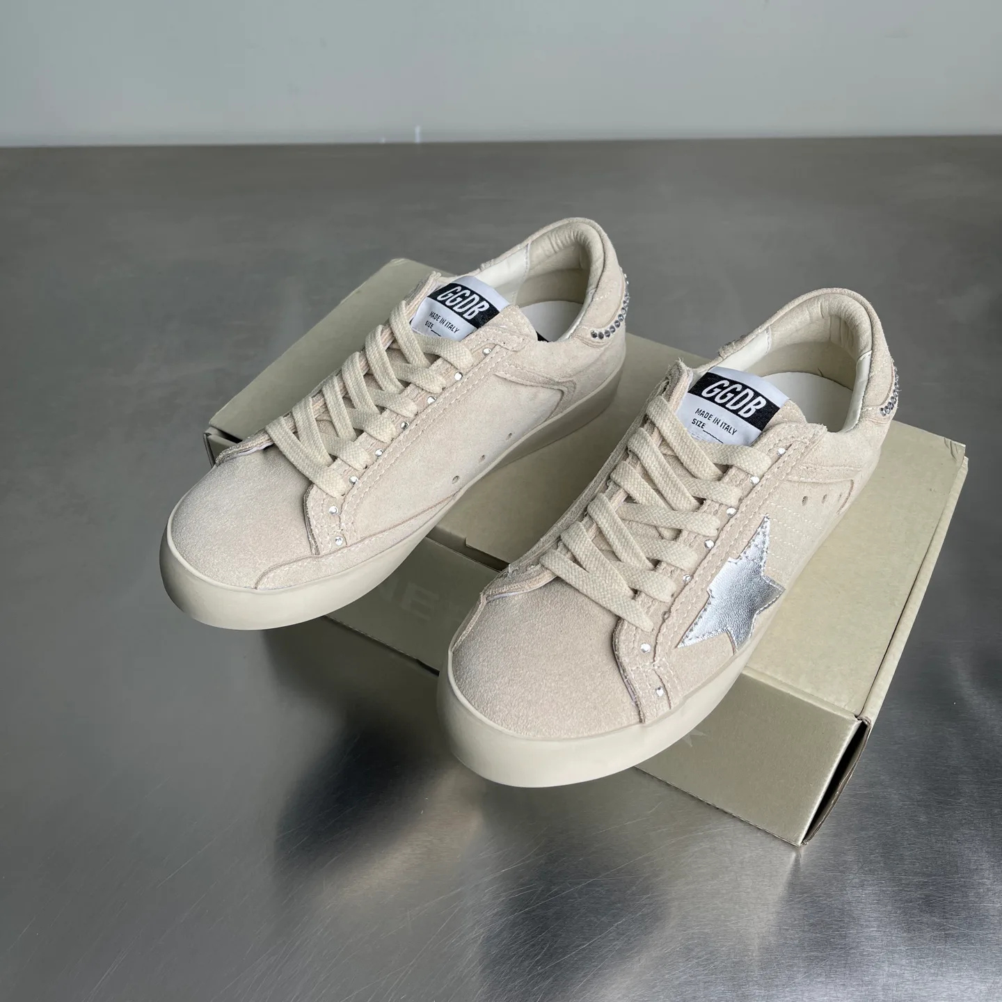 Women's Sneakers GOLDEN GOOSE 17214167
