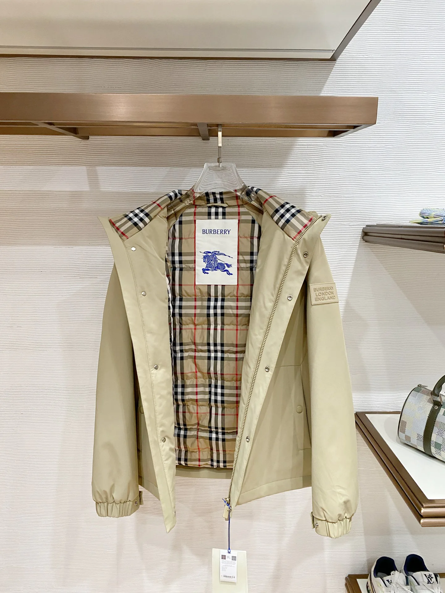 Men's Jackets And Down Jackets BURBERRY 17941268