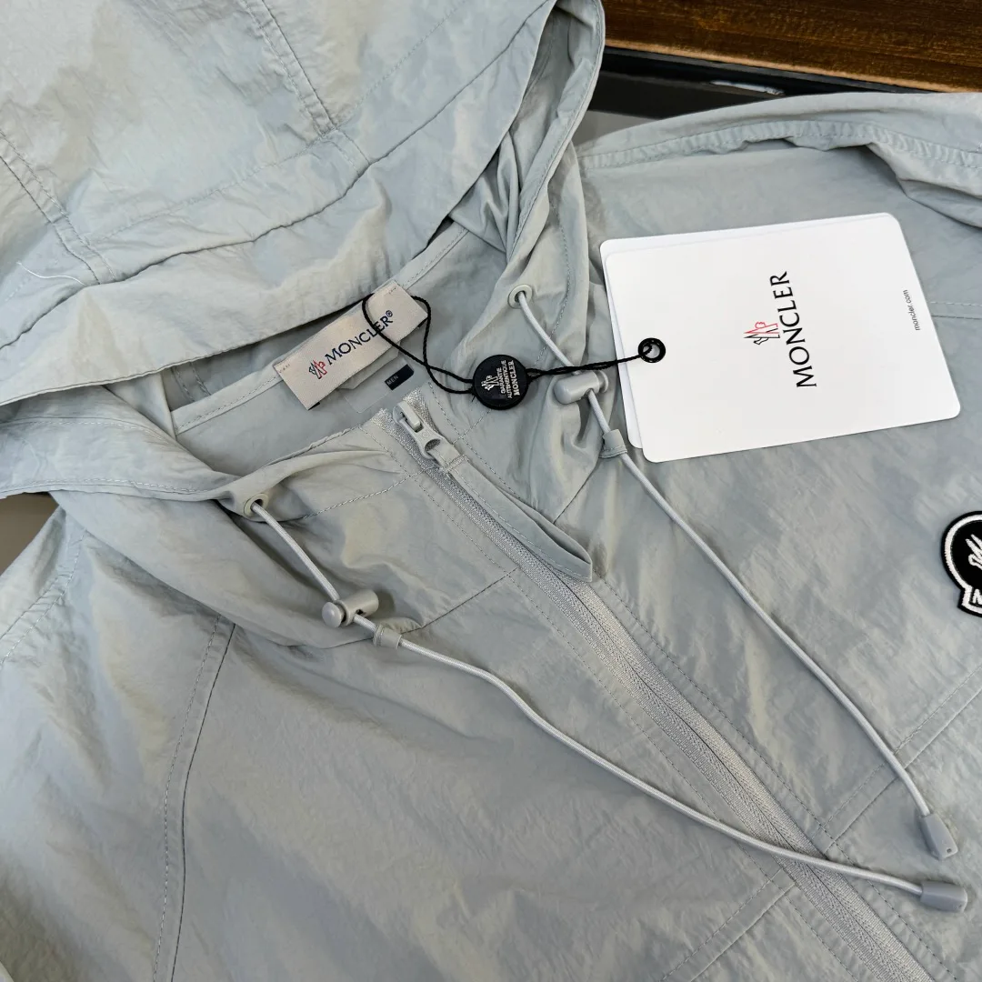 Men's Jackets And Down Jackets MONCLER 17286060