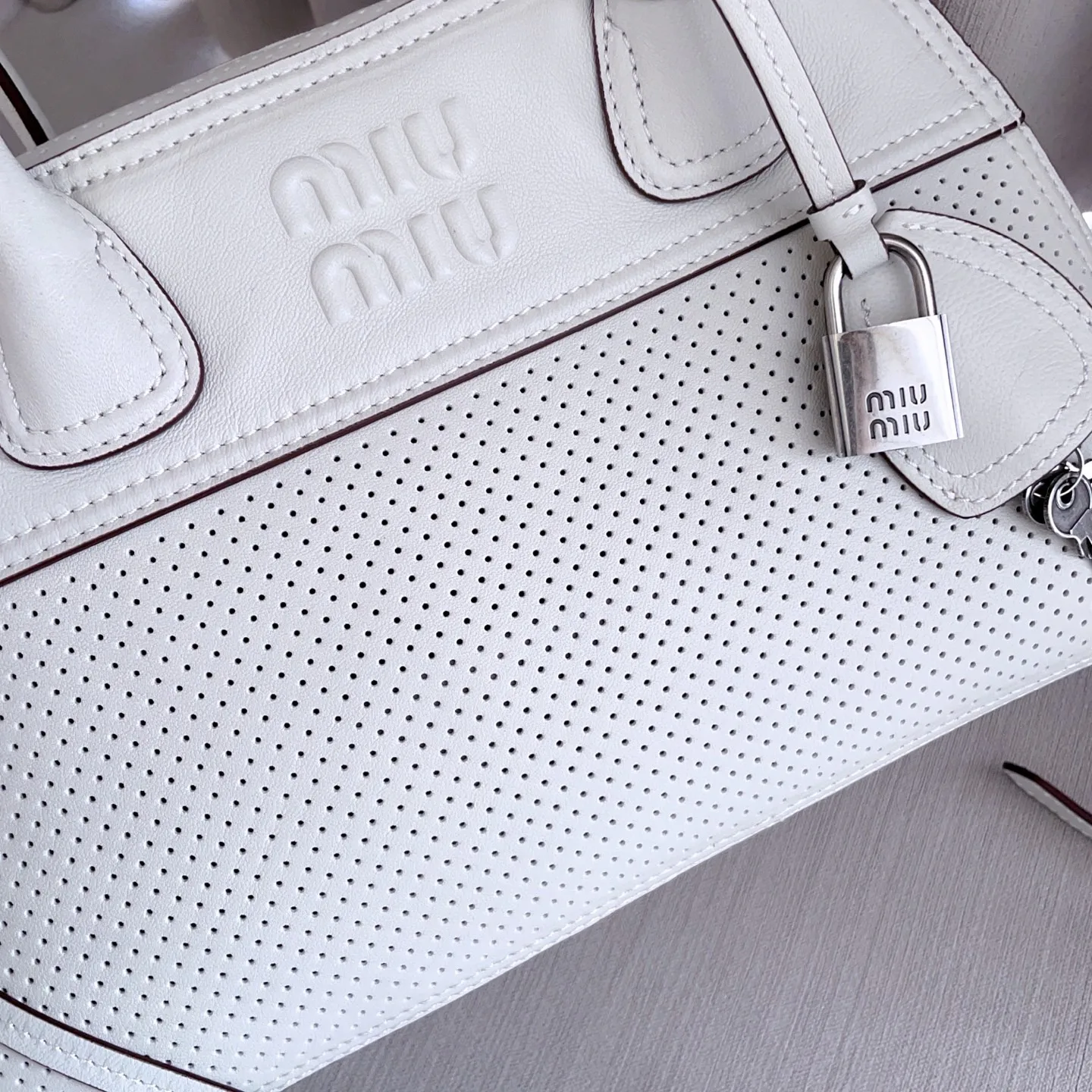 Women's Classic Handbags MIU MIU 17810527