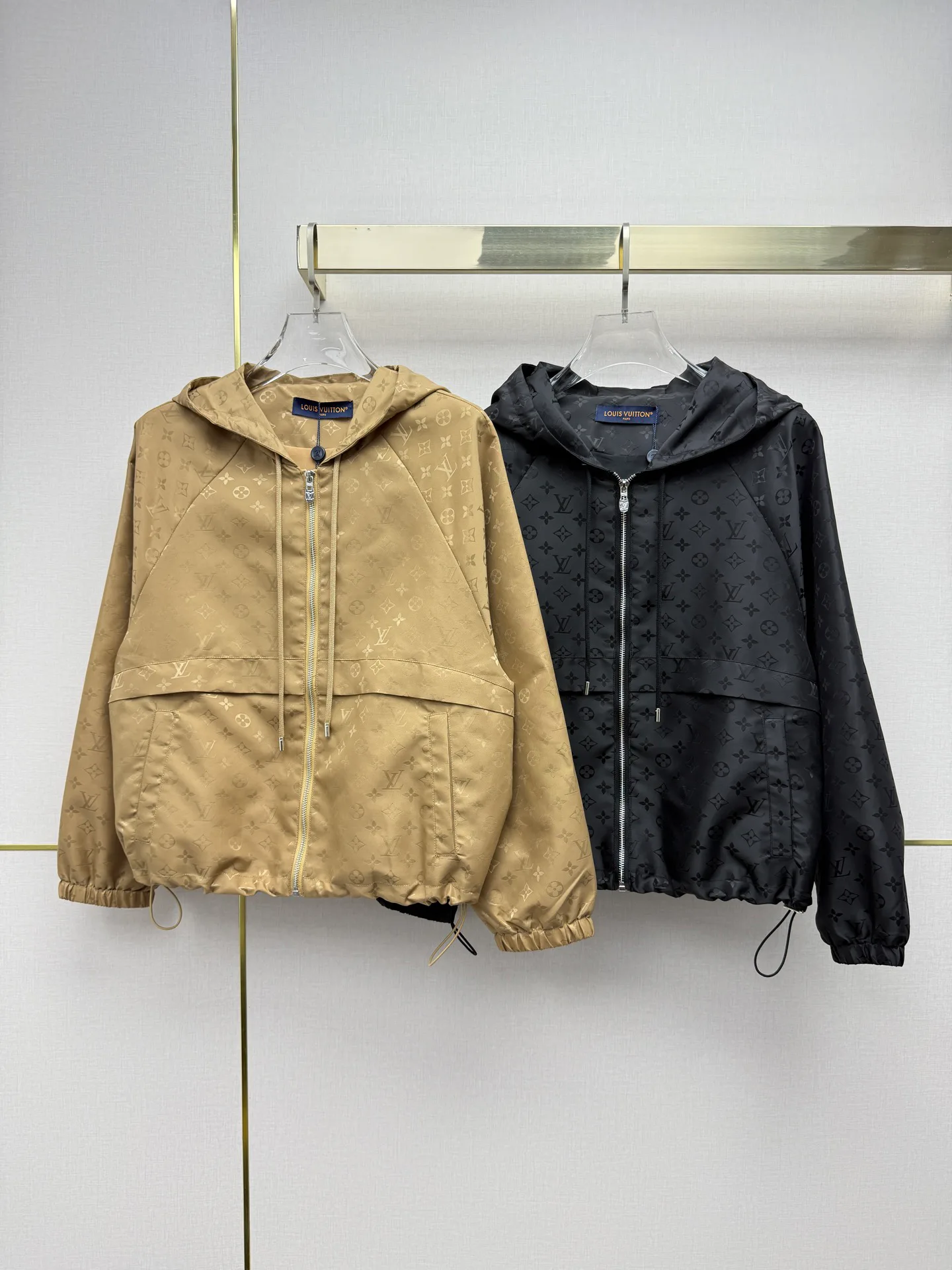 Women's Jackets And Down Jackets LOUIS VUITTON 17908353
