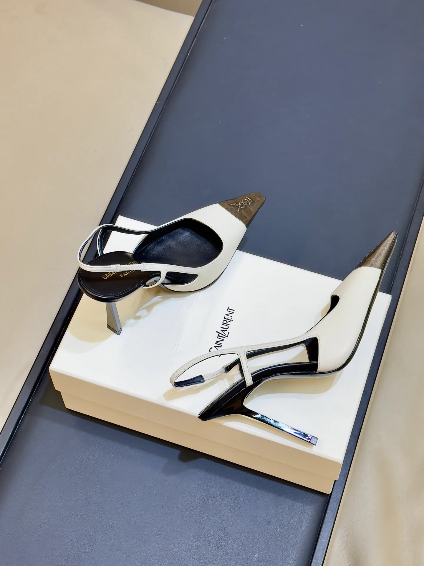 Women's Heels SAINT LAURENT 18073503