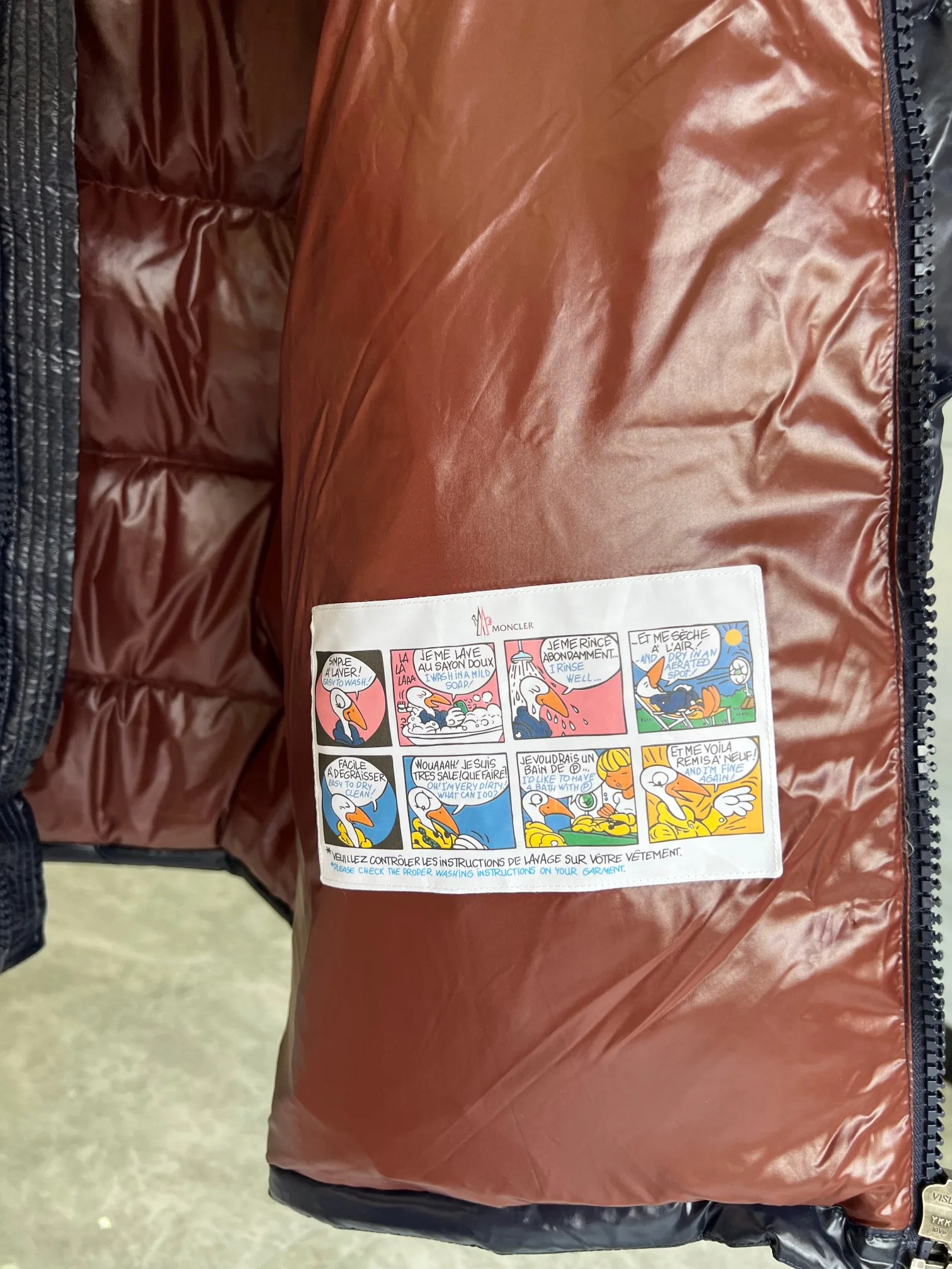 Women's Jackets And Down Jackets MONCLER 18415684
