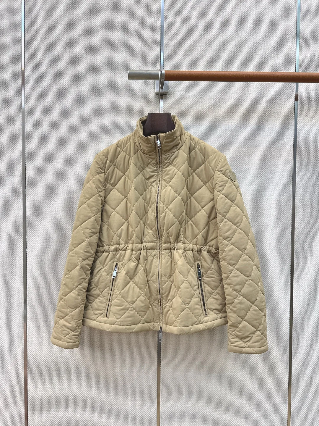 Women's Jackets And Down Jackets BURBERRY 18398271