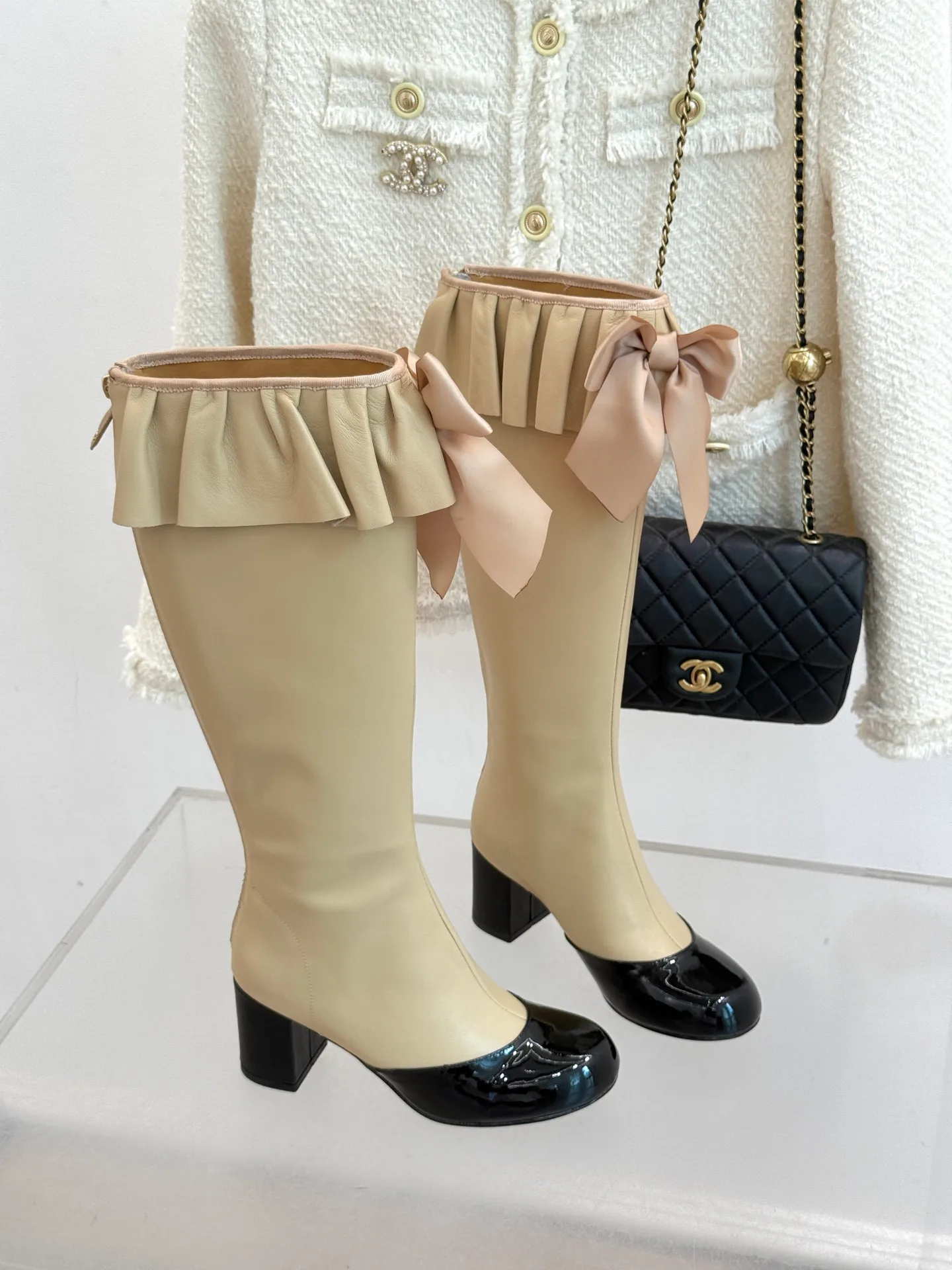 Women's Boots CHANEL 18154379