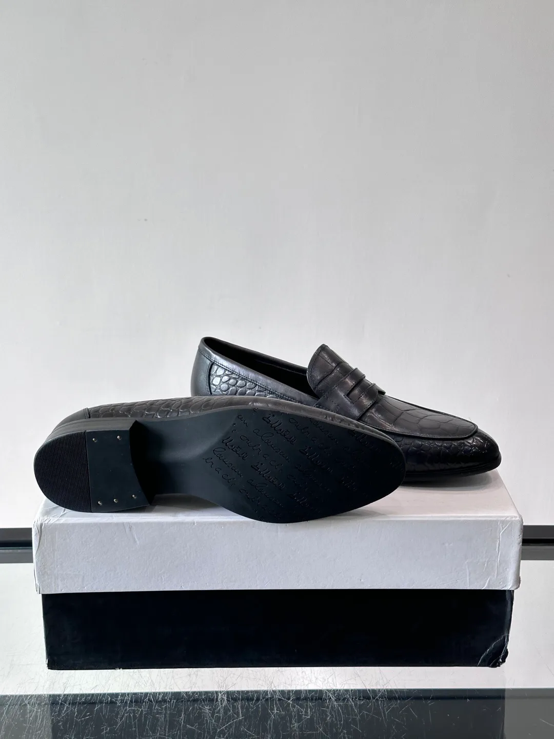 Men's Loafers And Dress Shoes BERLUTI 17858947