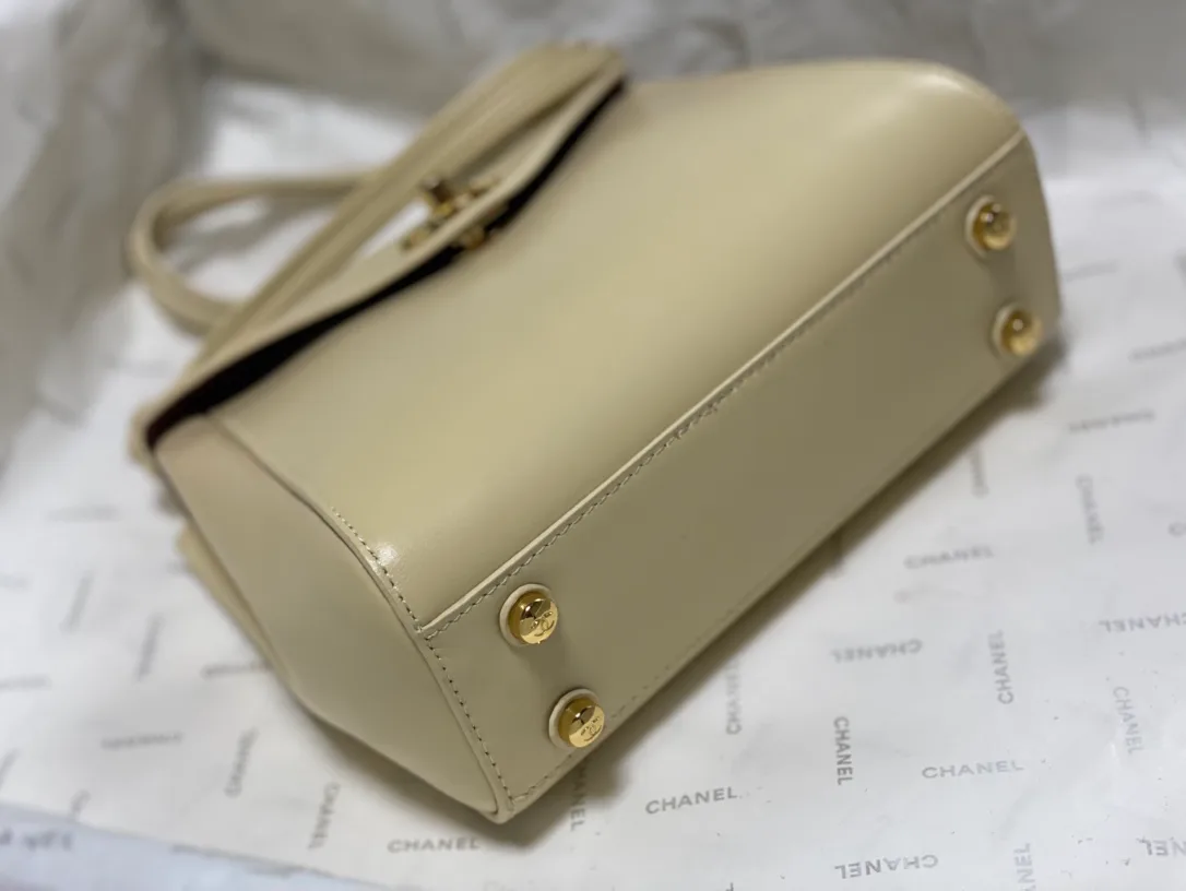 Women's Classic Handbags CHANEL 17909671