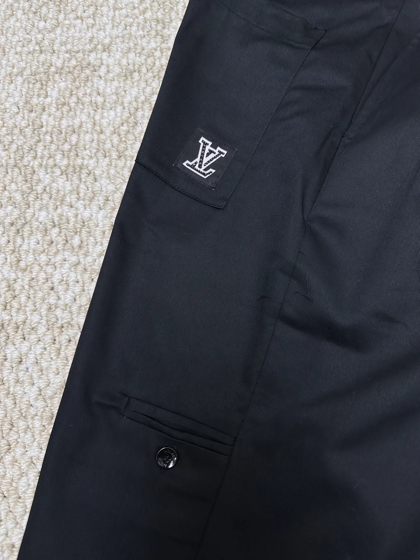 Men's Trousers LOUIS VUITTON 17975424