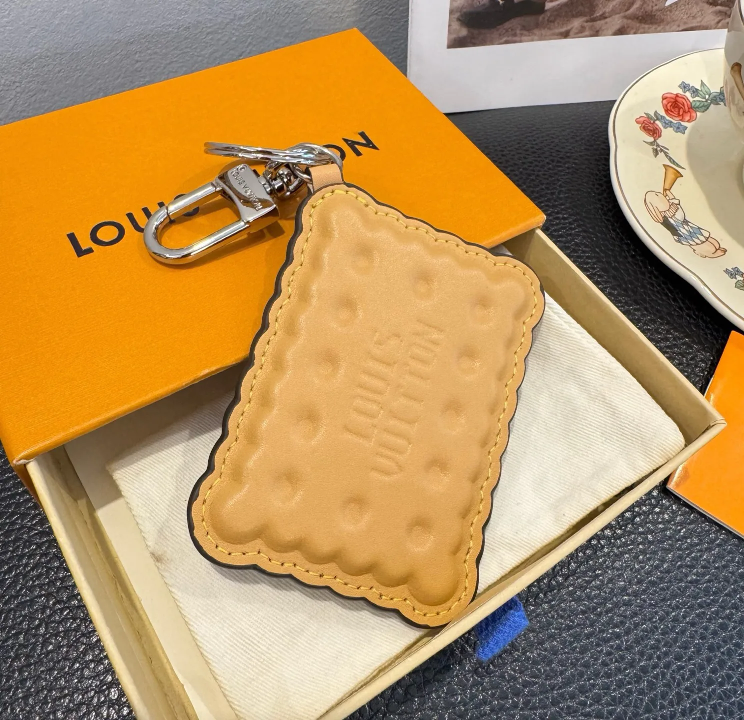 Key Cases LOUIS VUITTON 18013297
