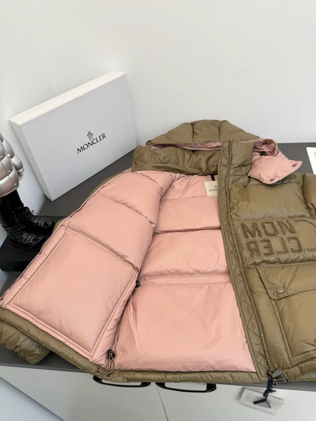 Куртки И Пуховики Мужские Moncler 18683785