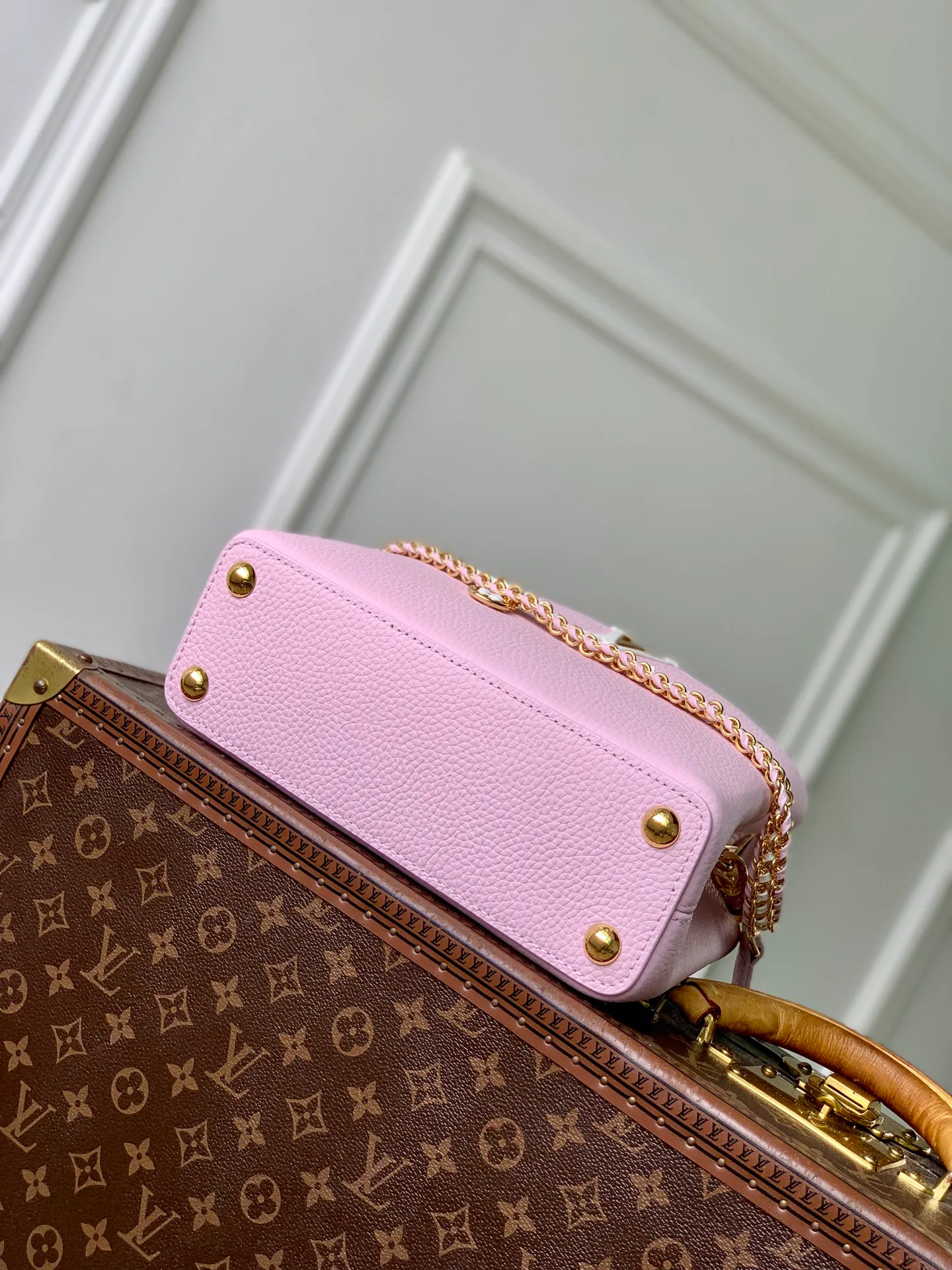 Women's Classic Handbags LOUIS VUITTON 18147585