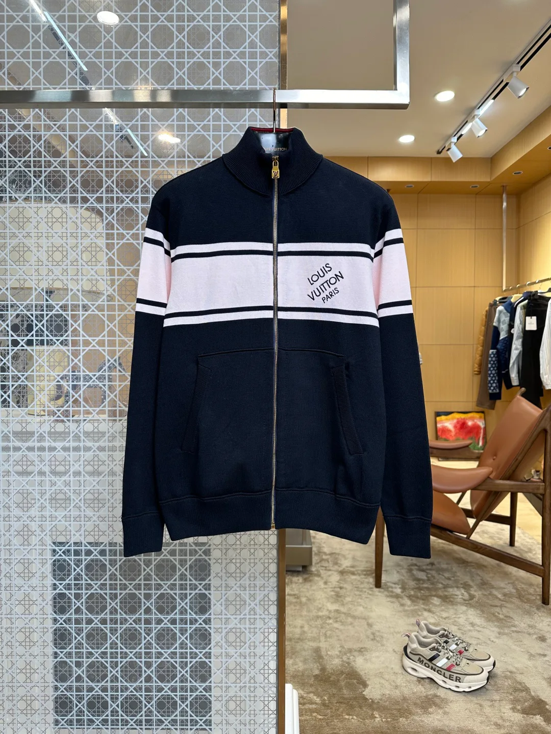 Men's Jackets And Down Jackets LOUIS VUITTON 18260894