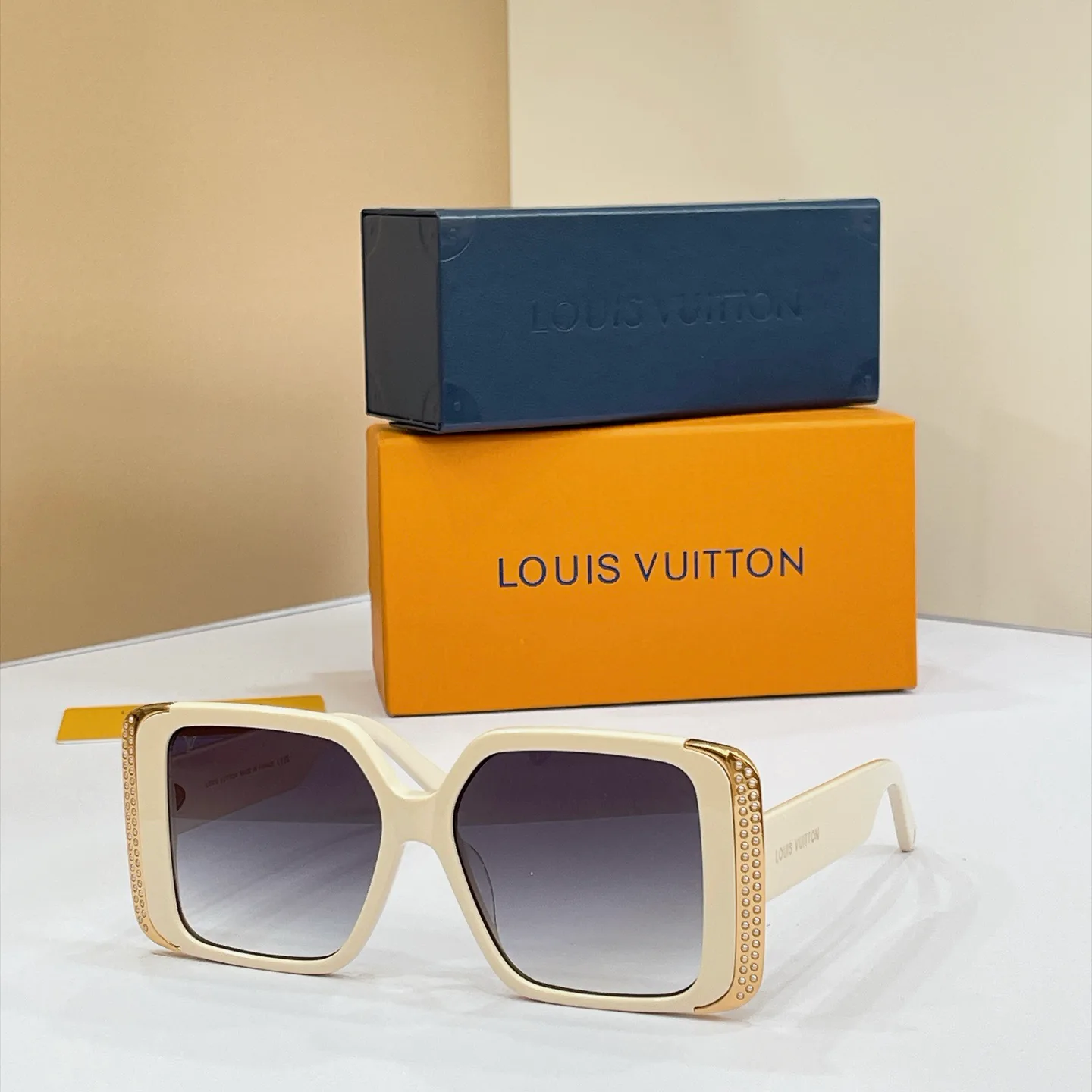 Glasses LOUIS VUITTON 17816147