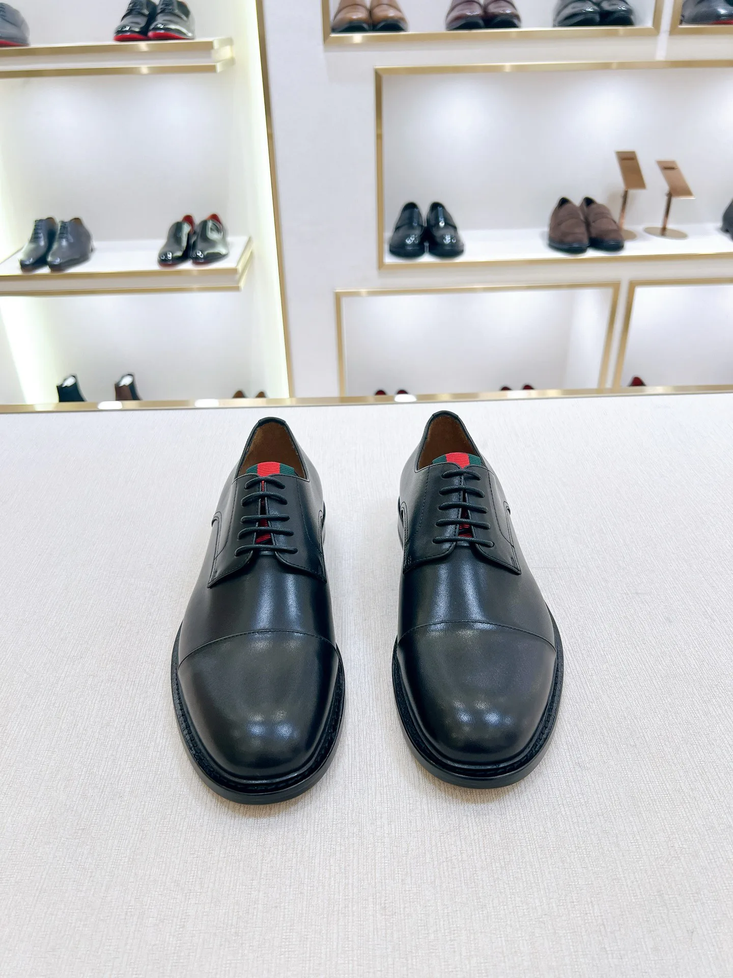Men's Loafers And Dress Shoes GUCCI 18303394