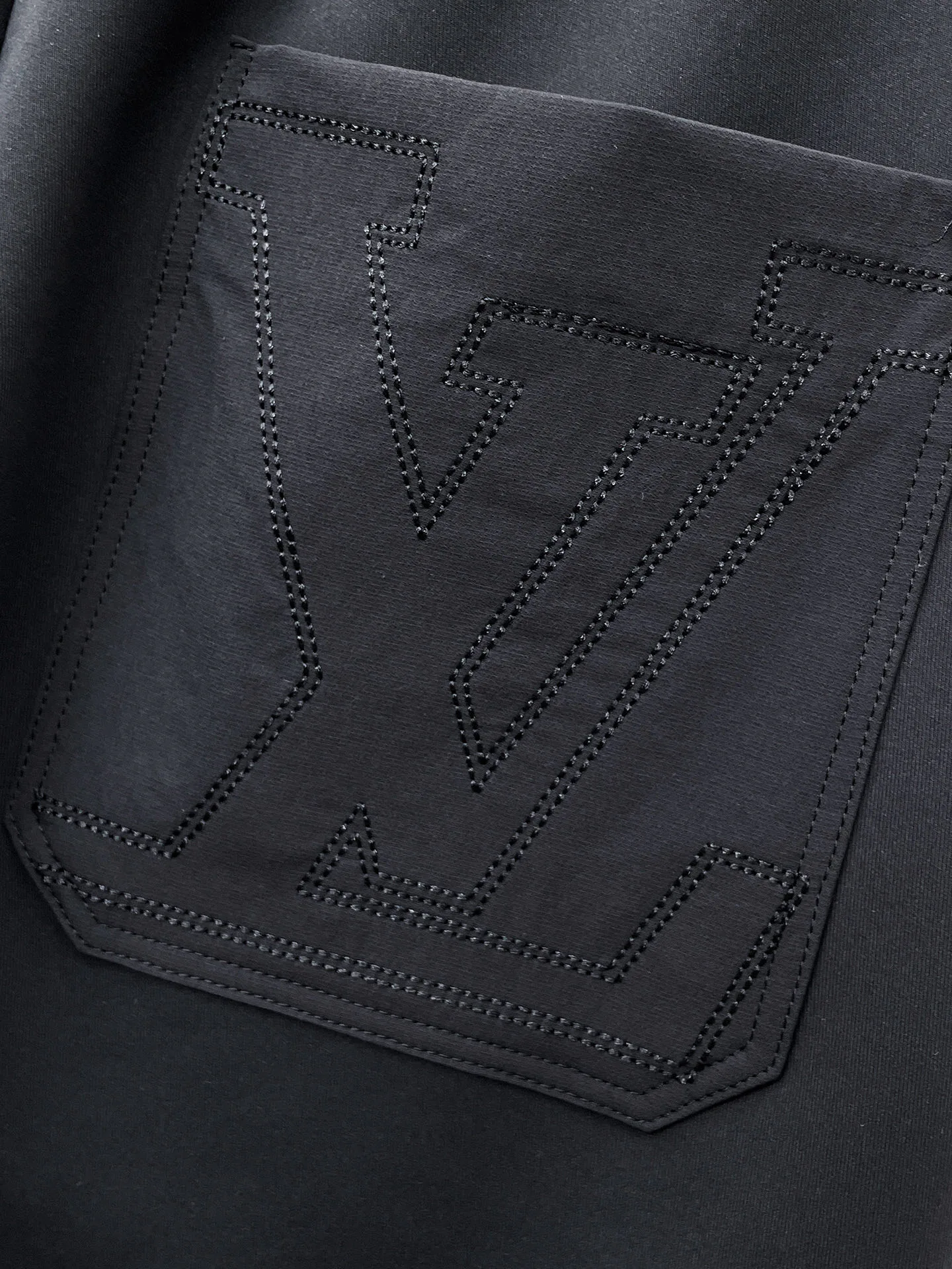 Men's Trousers LOUIS VUITTON 18399333