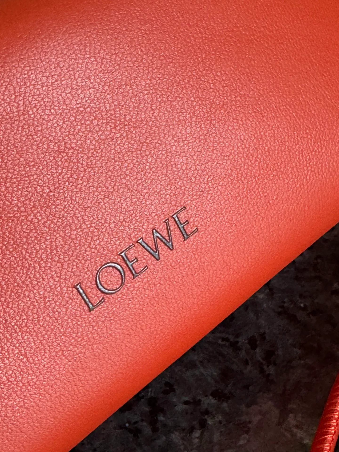 Women's Classic Handbags LOEWE 17839574