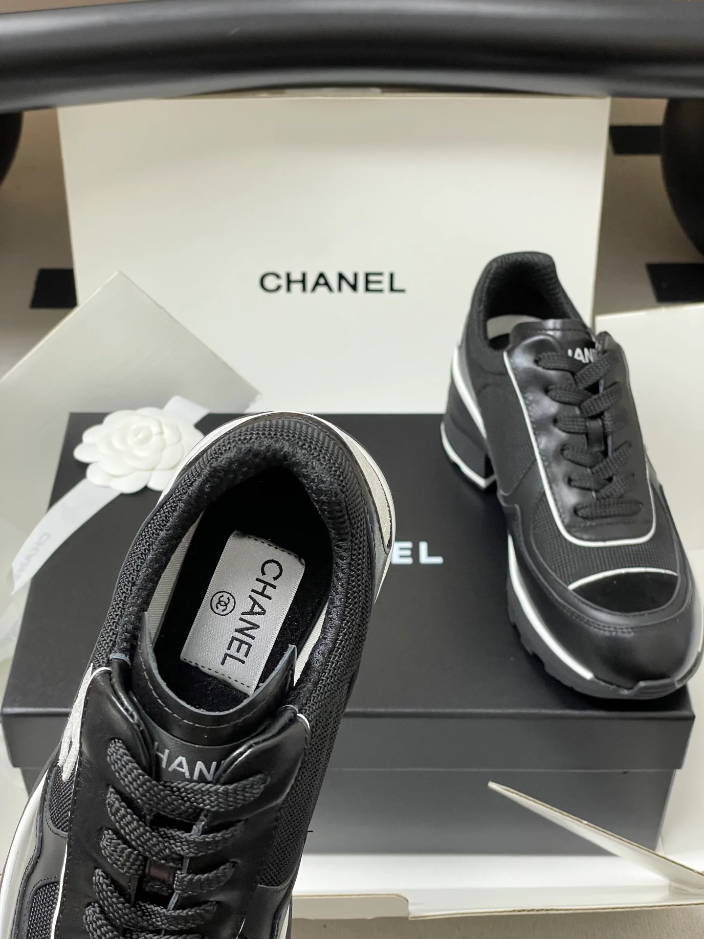 Women's Sneakers CHANEL 17867680
