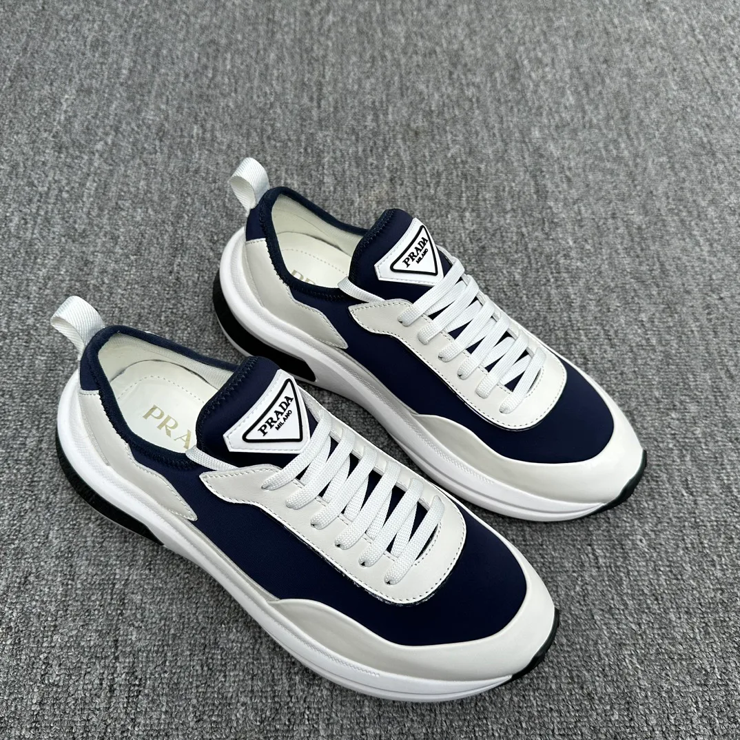 Men's Sneakers PRADA 18076355