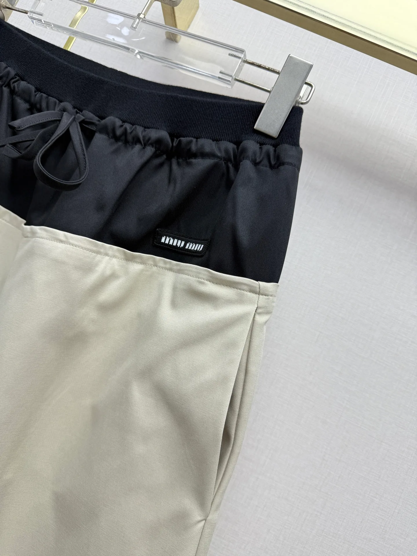 Women's Trousers MIU MIU 18298504