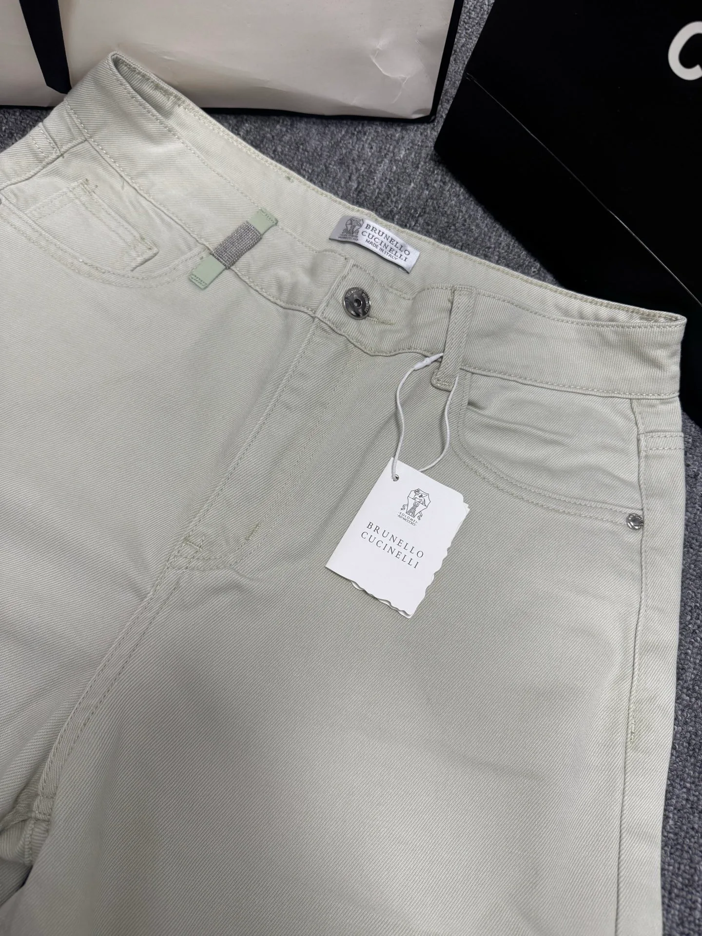 Women's Shorts BRUNELLO CUCINELLI 18174650