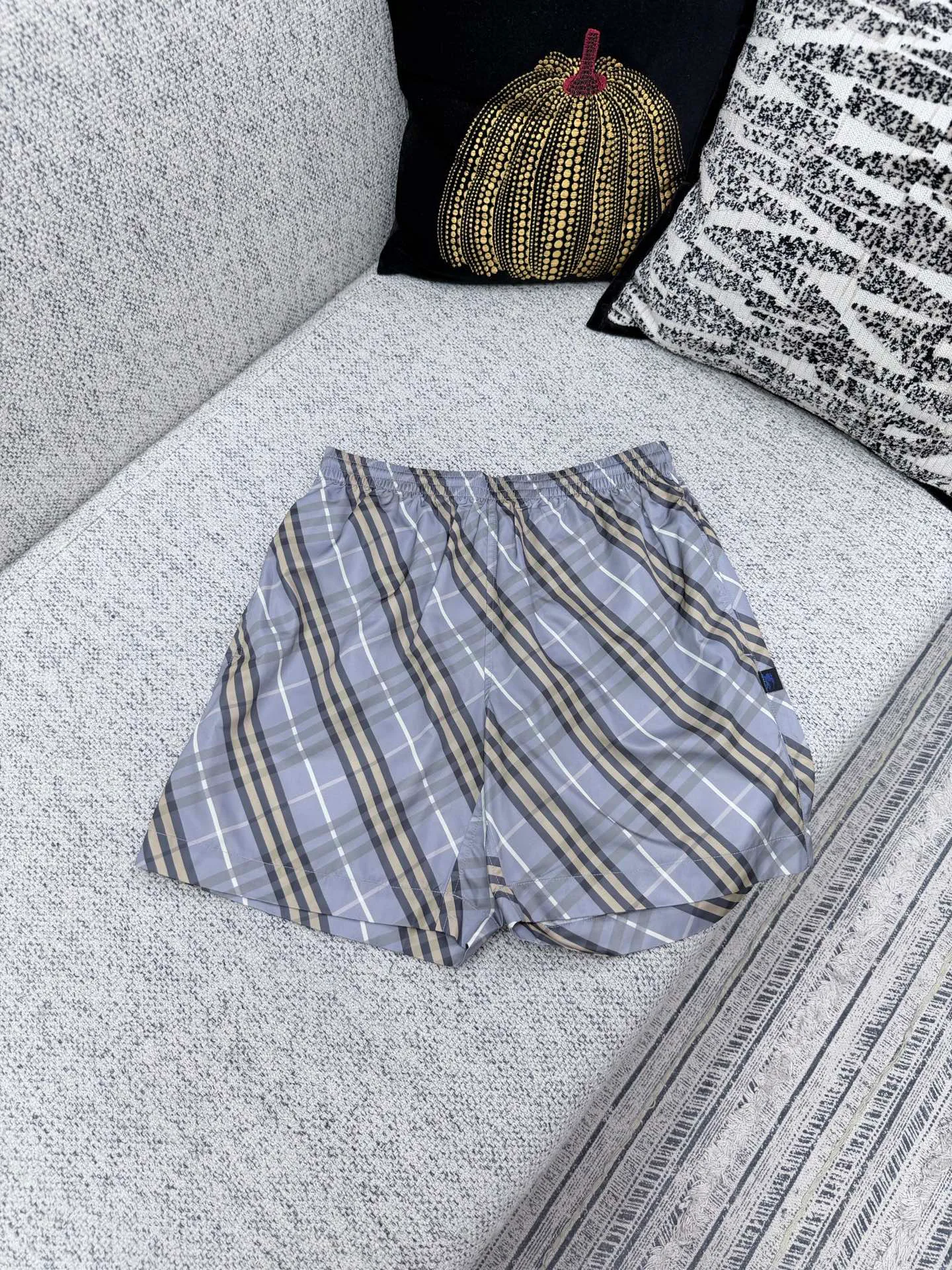 Men's Shorts BURBERRY 18074200