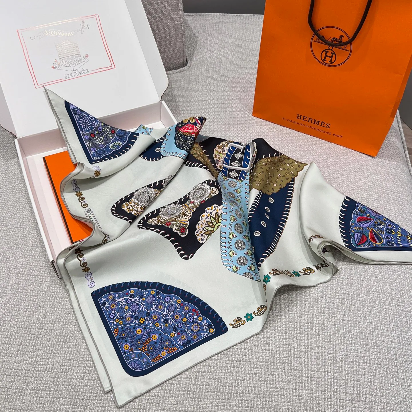 Silk Scarves HERMES 17991447