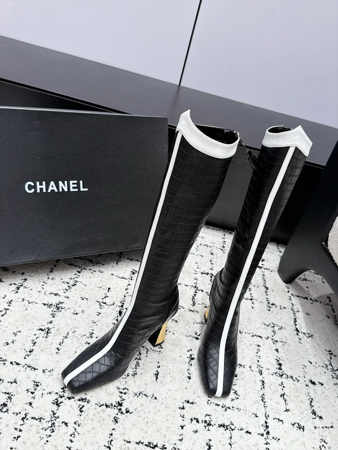 Women's Boots CHANEL 18406506