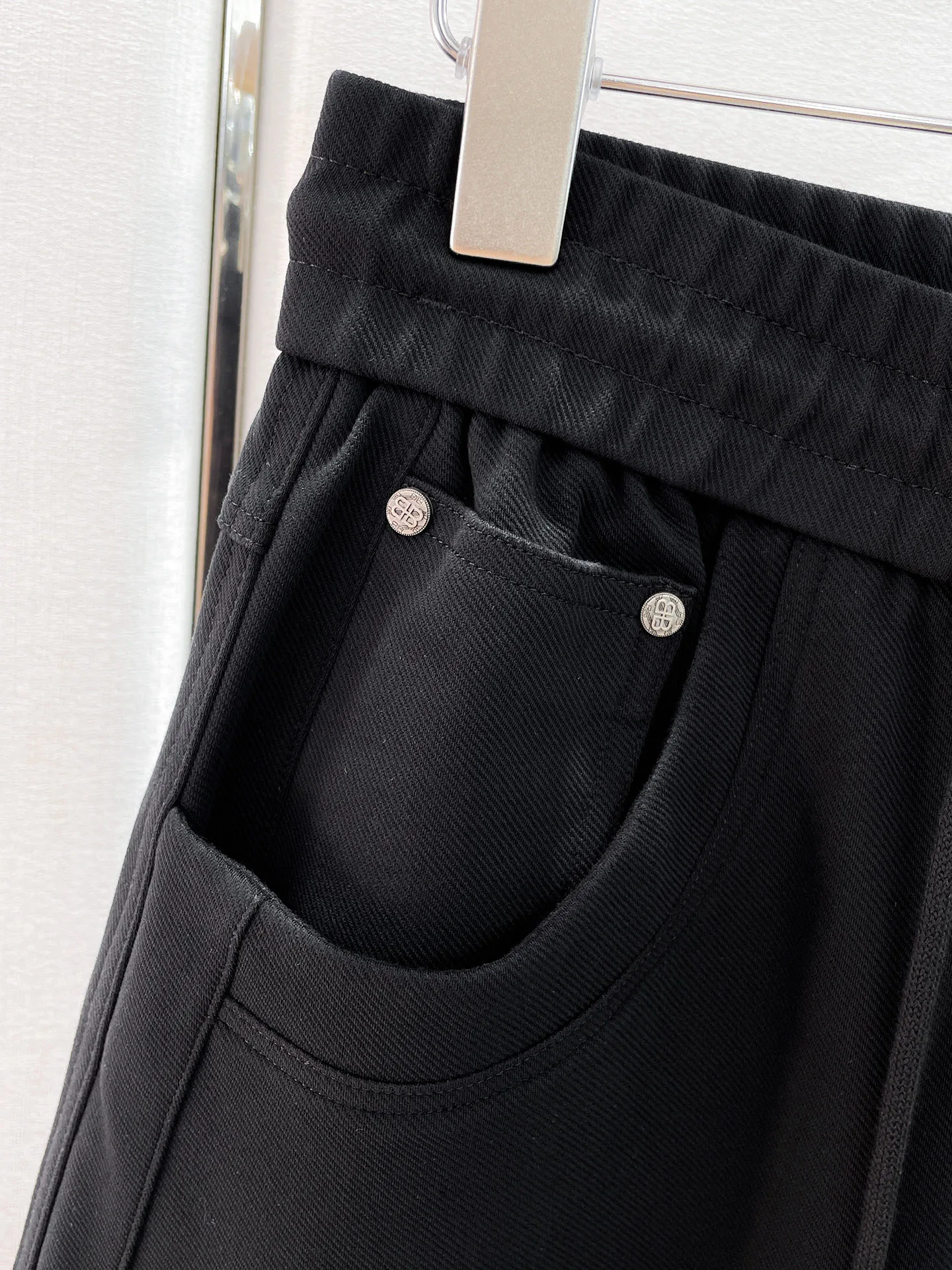 Men's Trousers BALENCIAGA 18499561