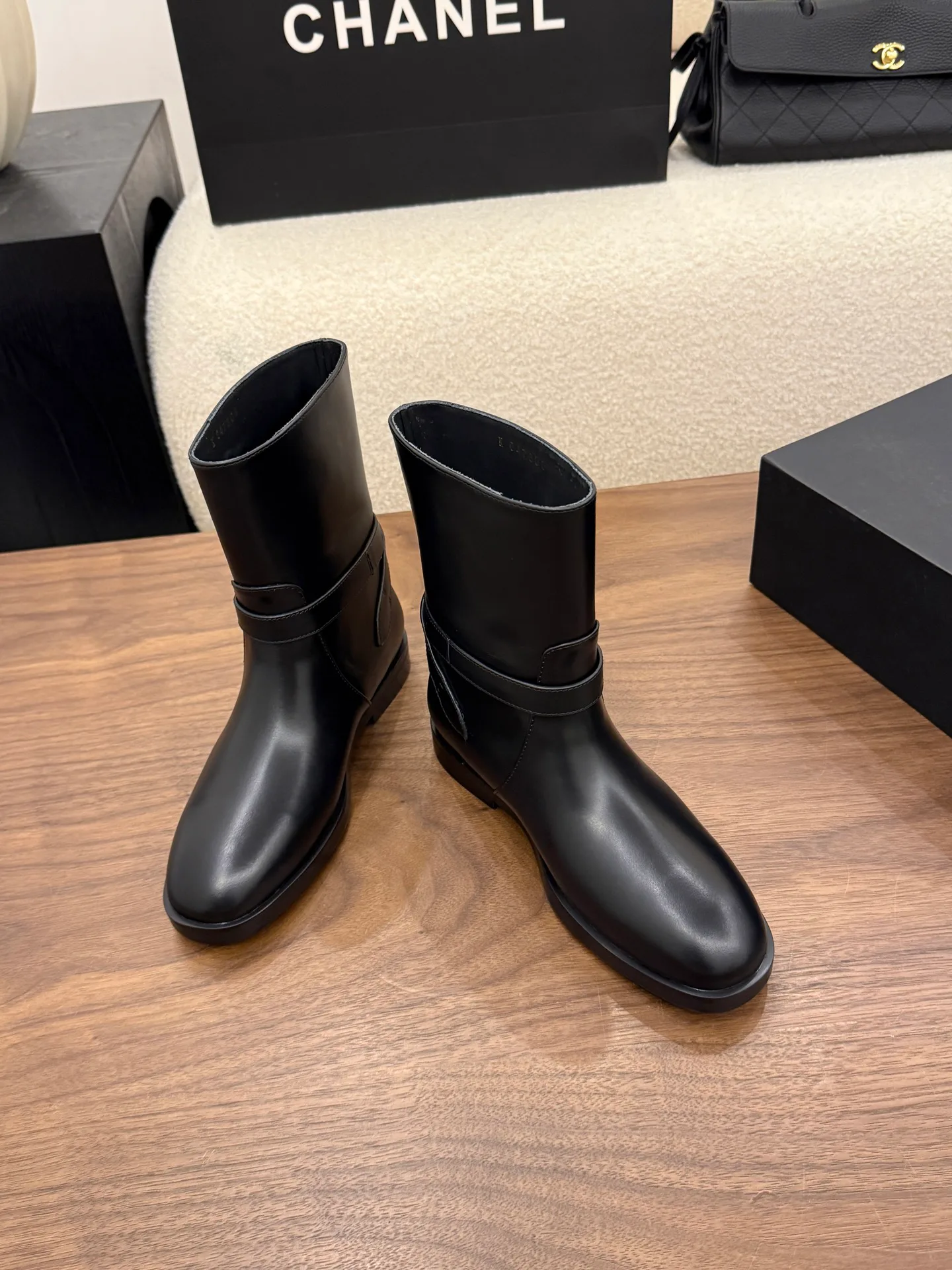 Women's Boots CHANEL 17981278