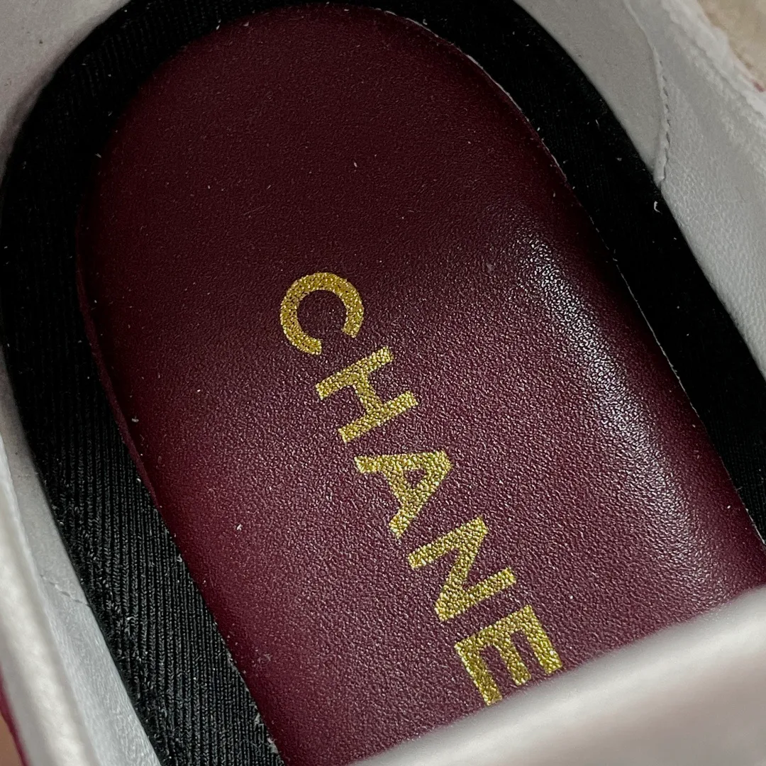 Women's Sneakers CHANEL 17542462