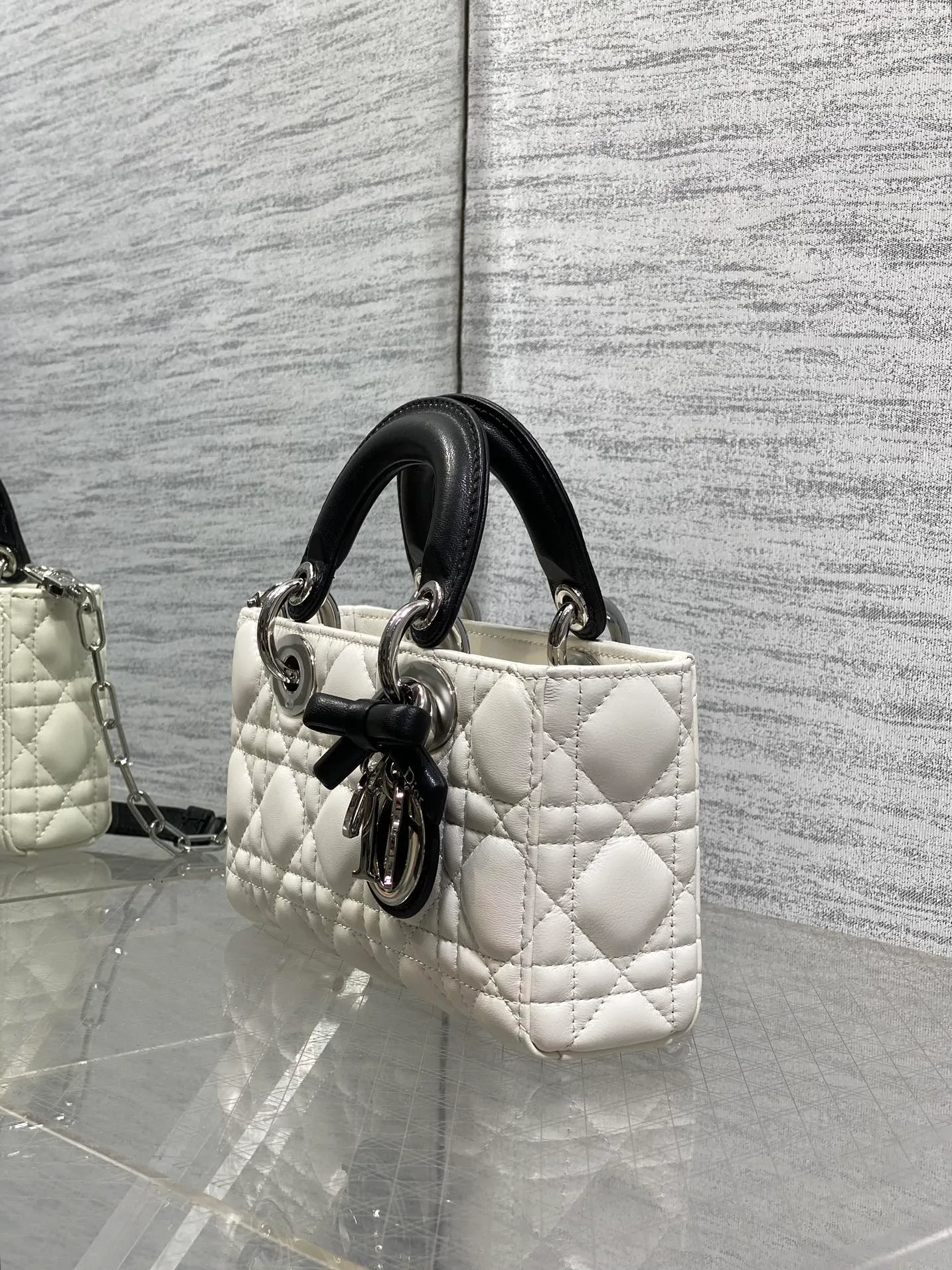 Women's Classic Handbags CHRISTIAN DIOR 18392936