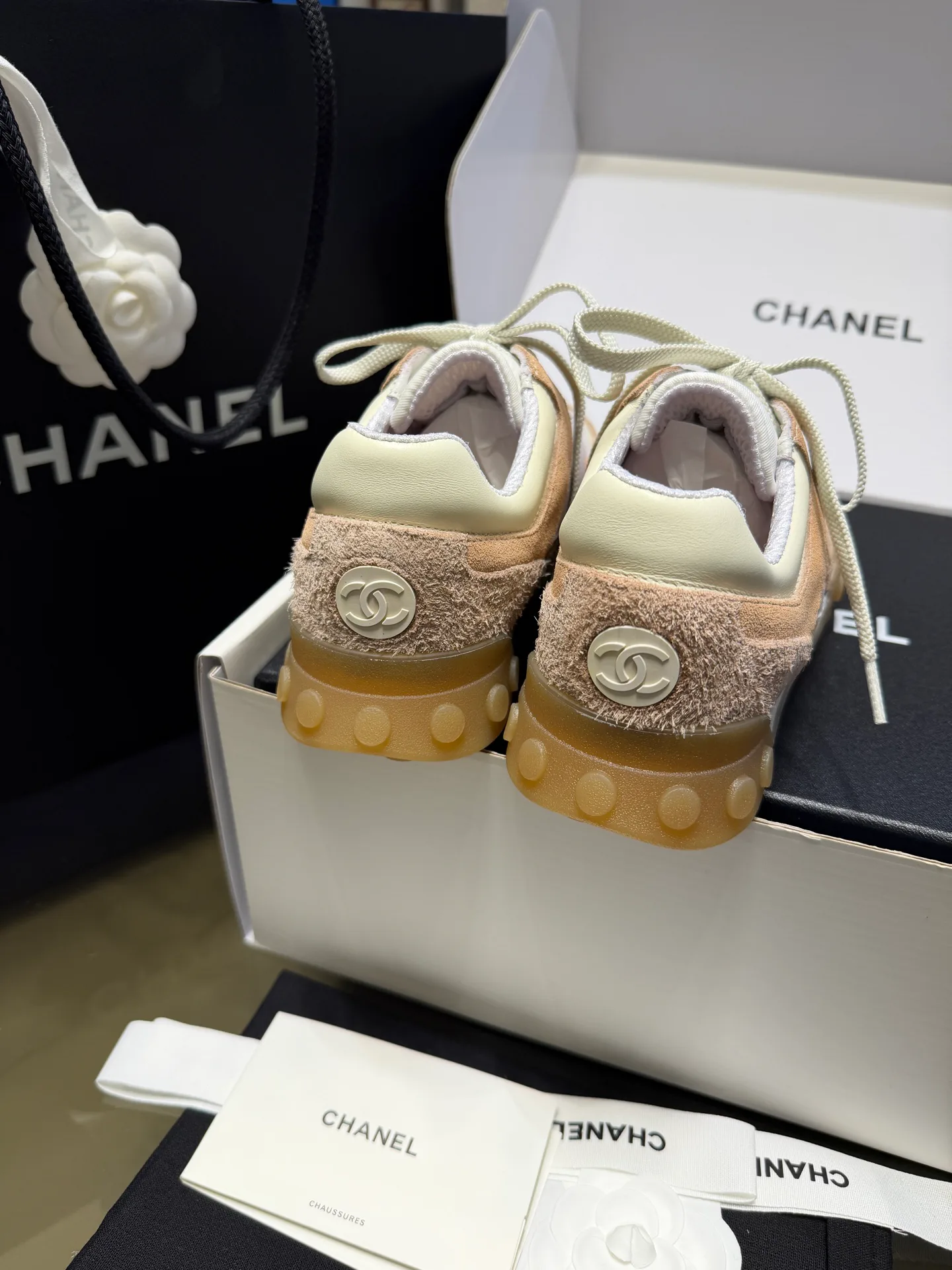 Women's Sneakers CHANEL 17877260