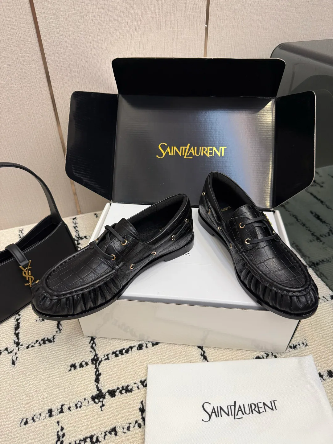 Women's Loafers And Moccasins SAINT LAURENT 17816911