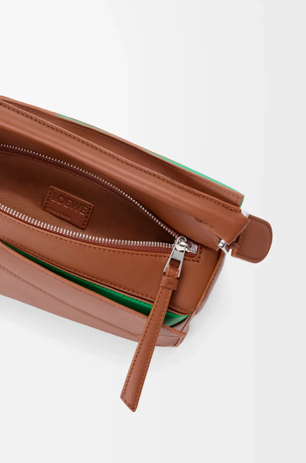 Классические Сумки Женские Loewe 18634652