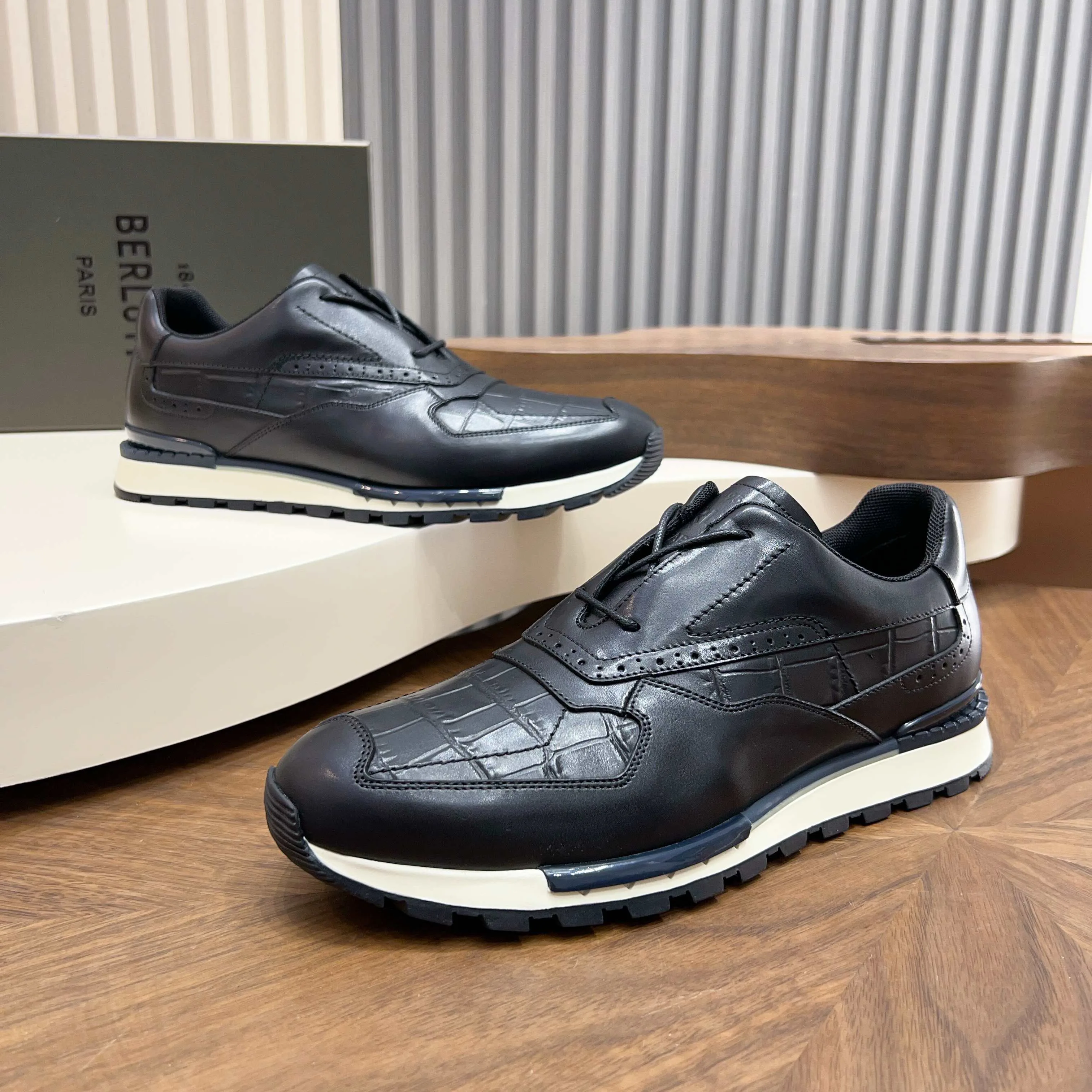 Men's Sneakers BERLUTI 18117164