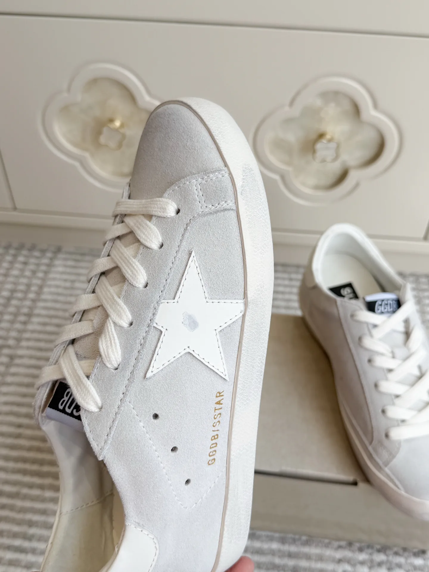 Women's Sneakers GOLDEN GOOSE 18360498