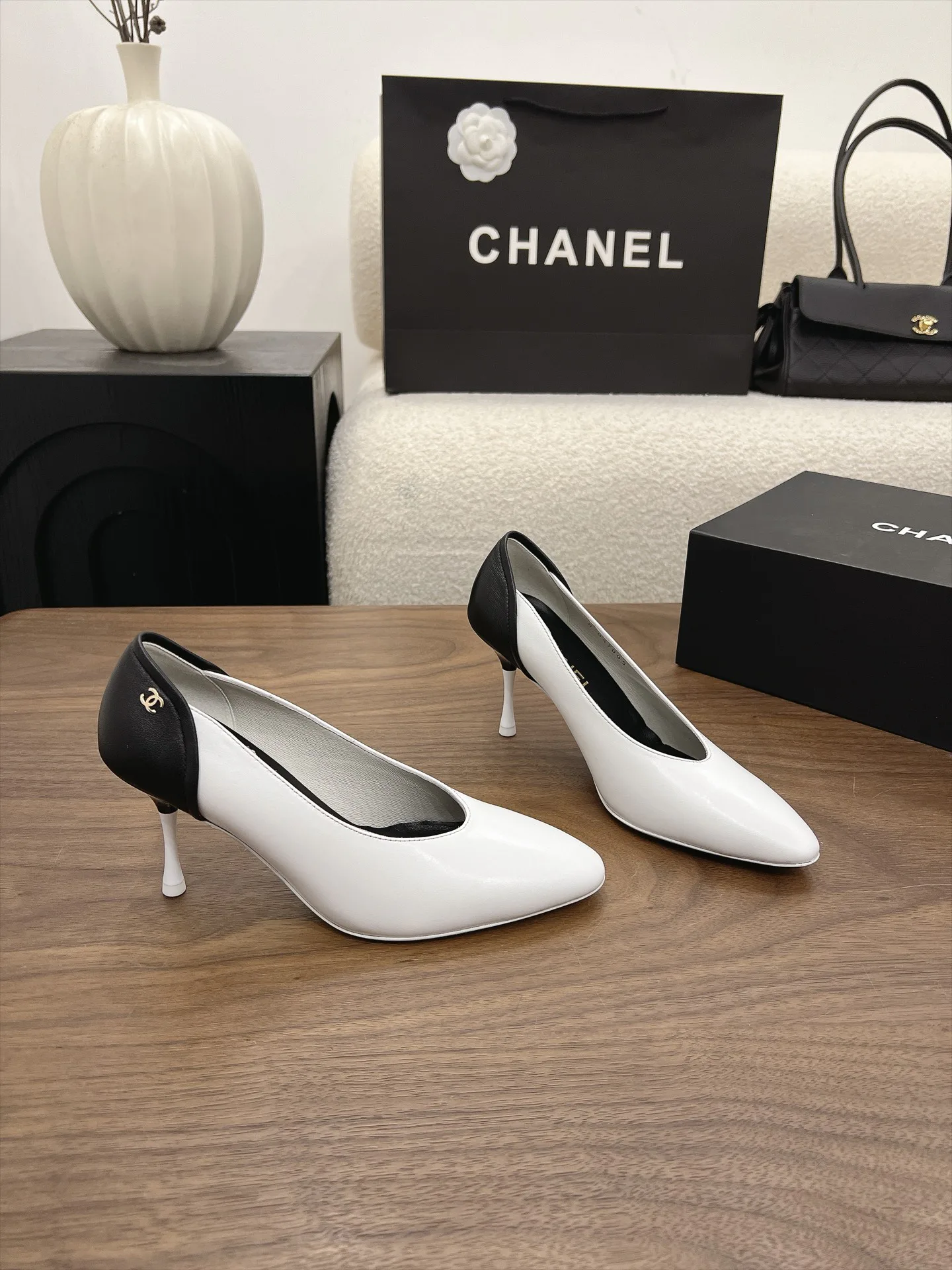 Women's Heels CHANEL 17804827