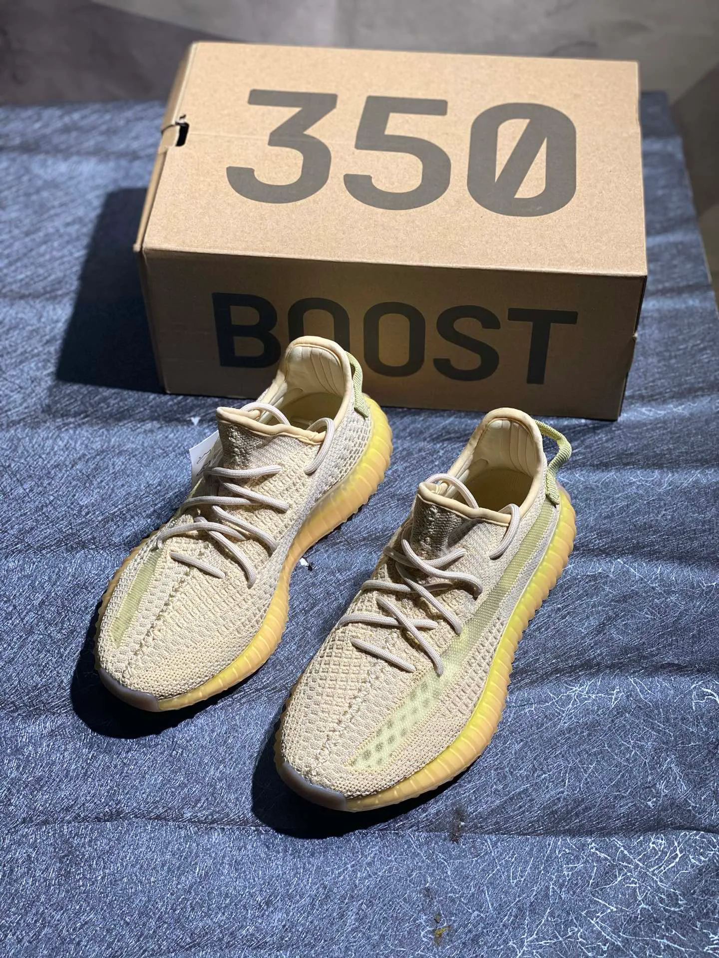 Men's Sneakers YEEZY 17326247