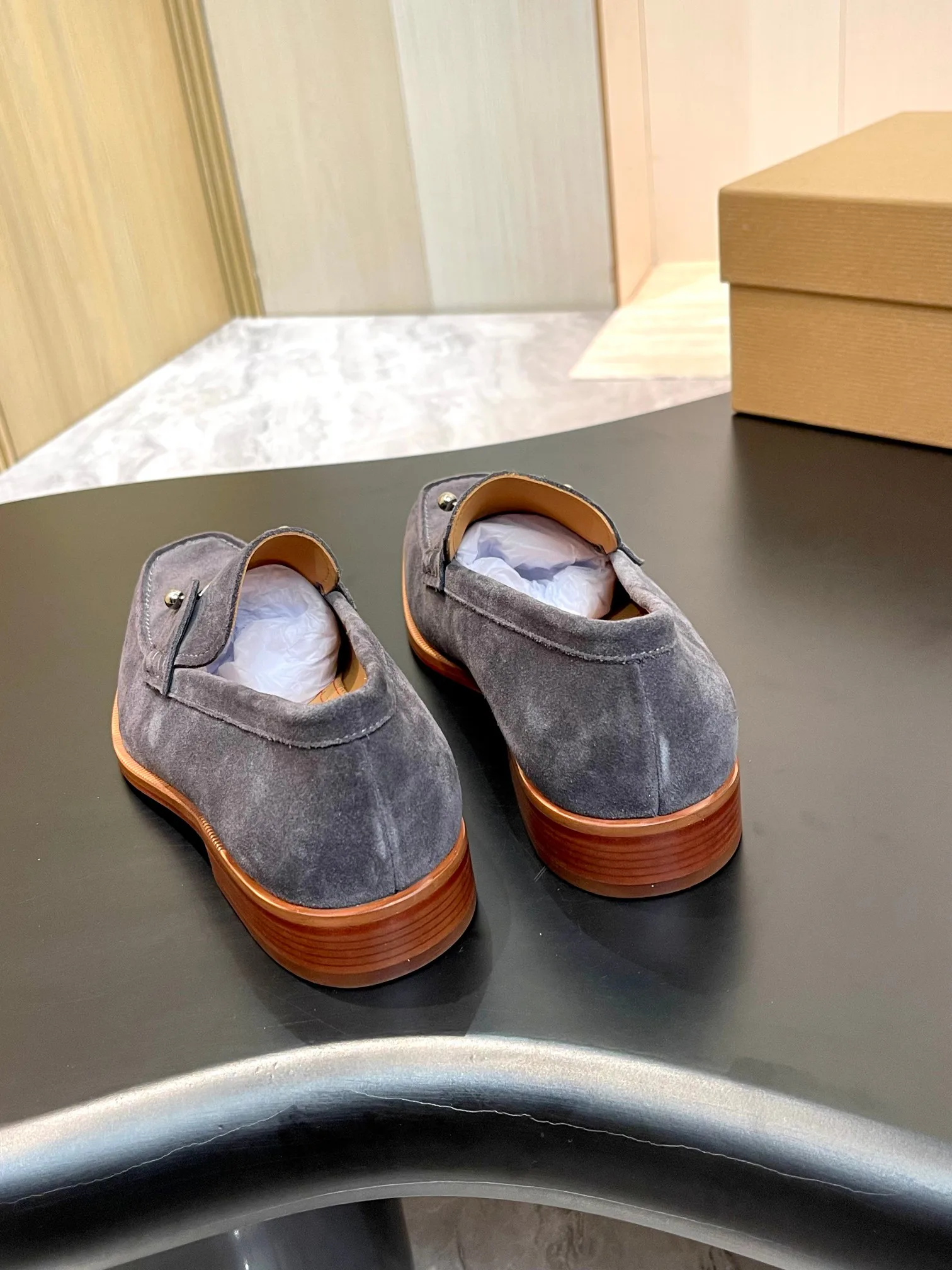 Men's Loafers And Dress Shoes CHRISTIAN LOUBOUTIN 18119146