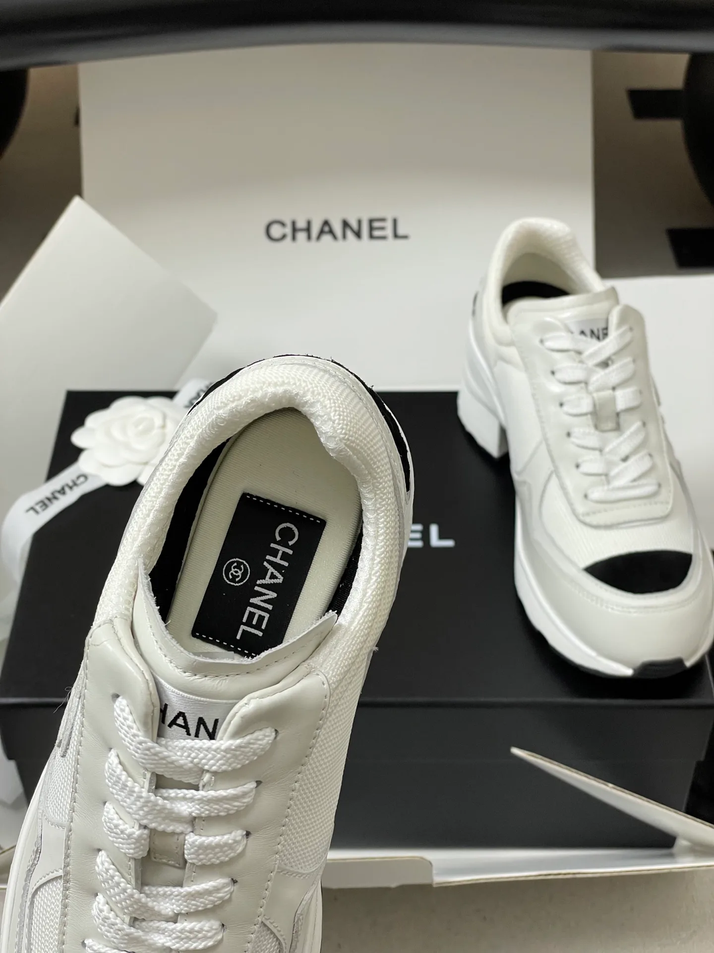 Women's Sneakers CHANEL 17867682