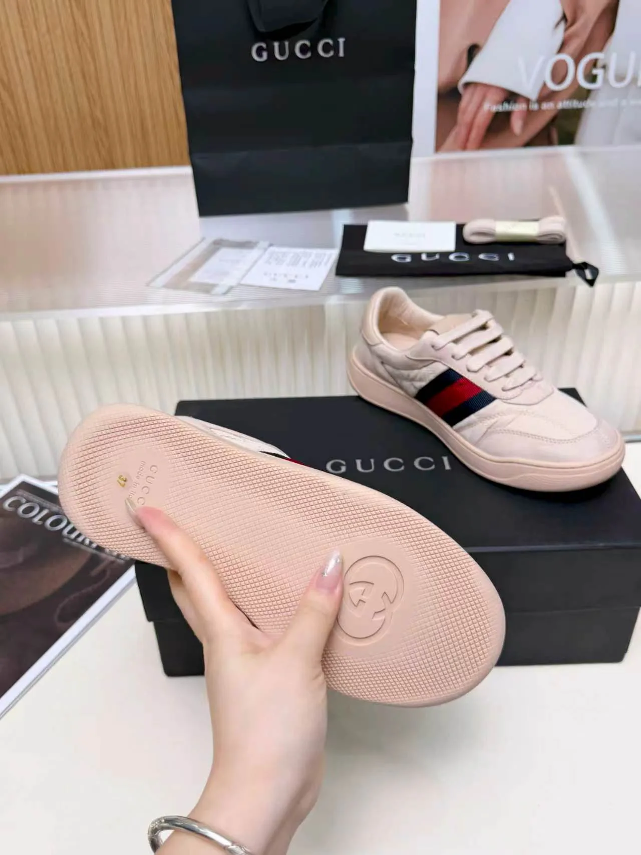 Women's Sneakers GUCCI 17862428