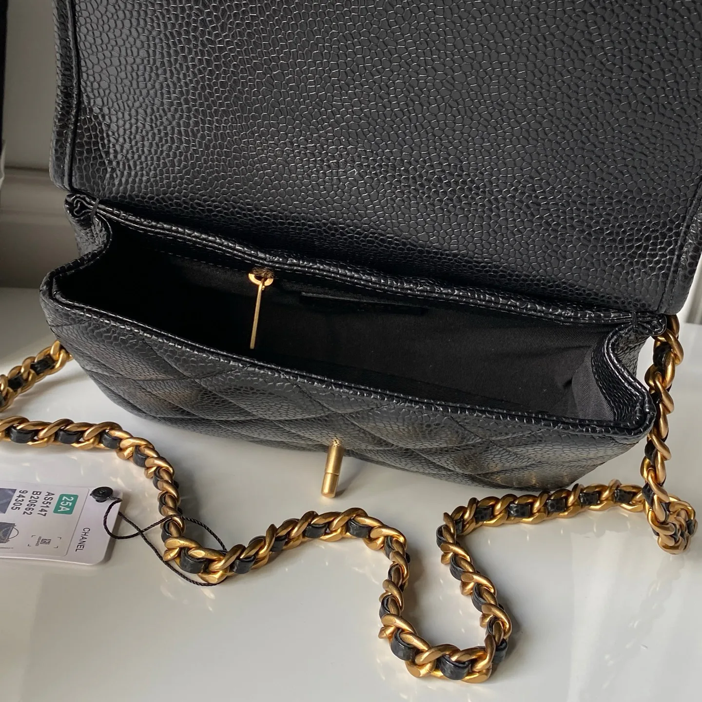 Women's Classic Handbags CHANEL 18000303